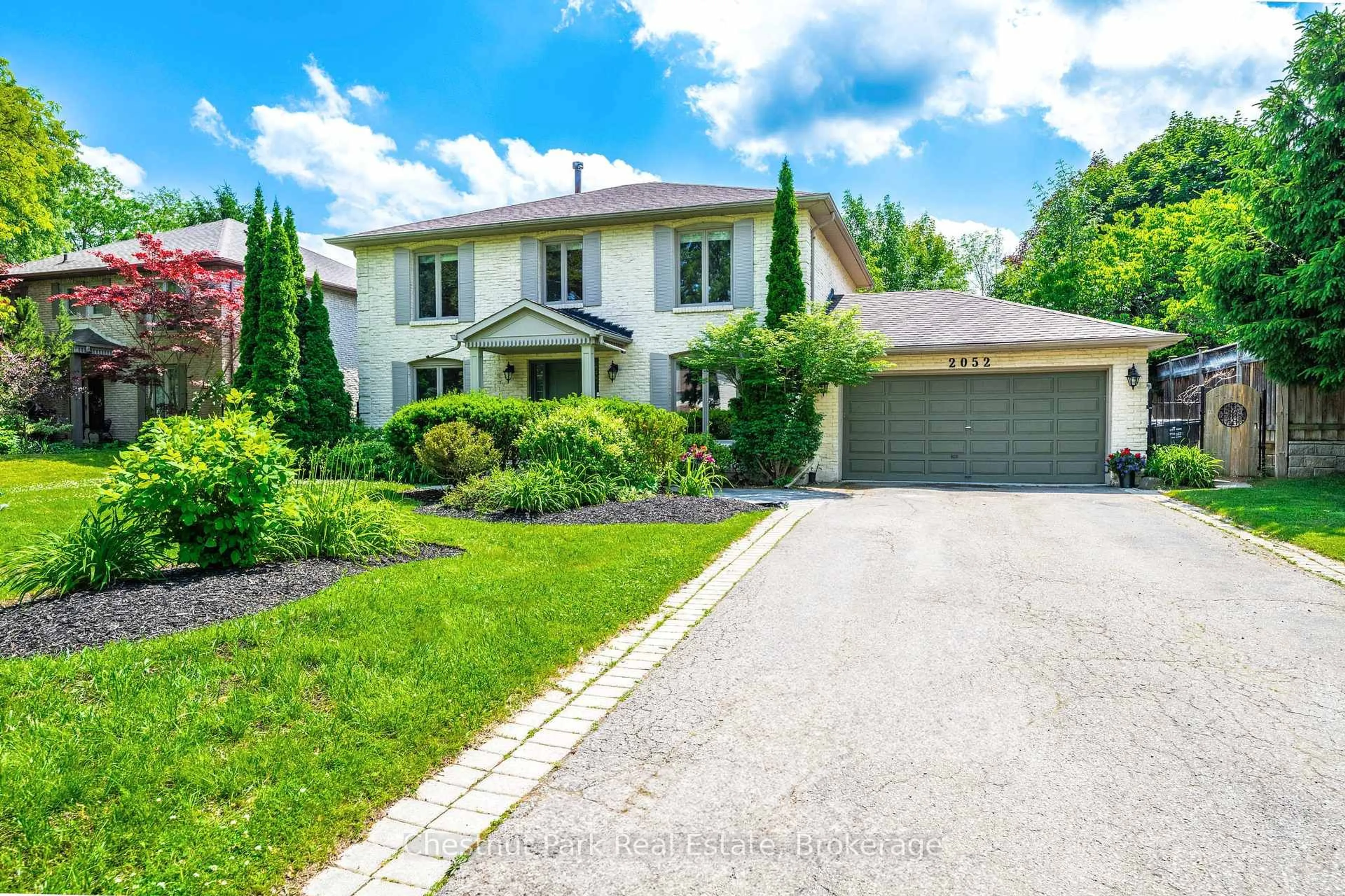 Unknown for 2052 Chippewa Tr, Mississauga Ontario L5H 3V7