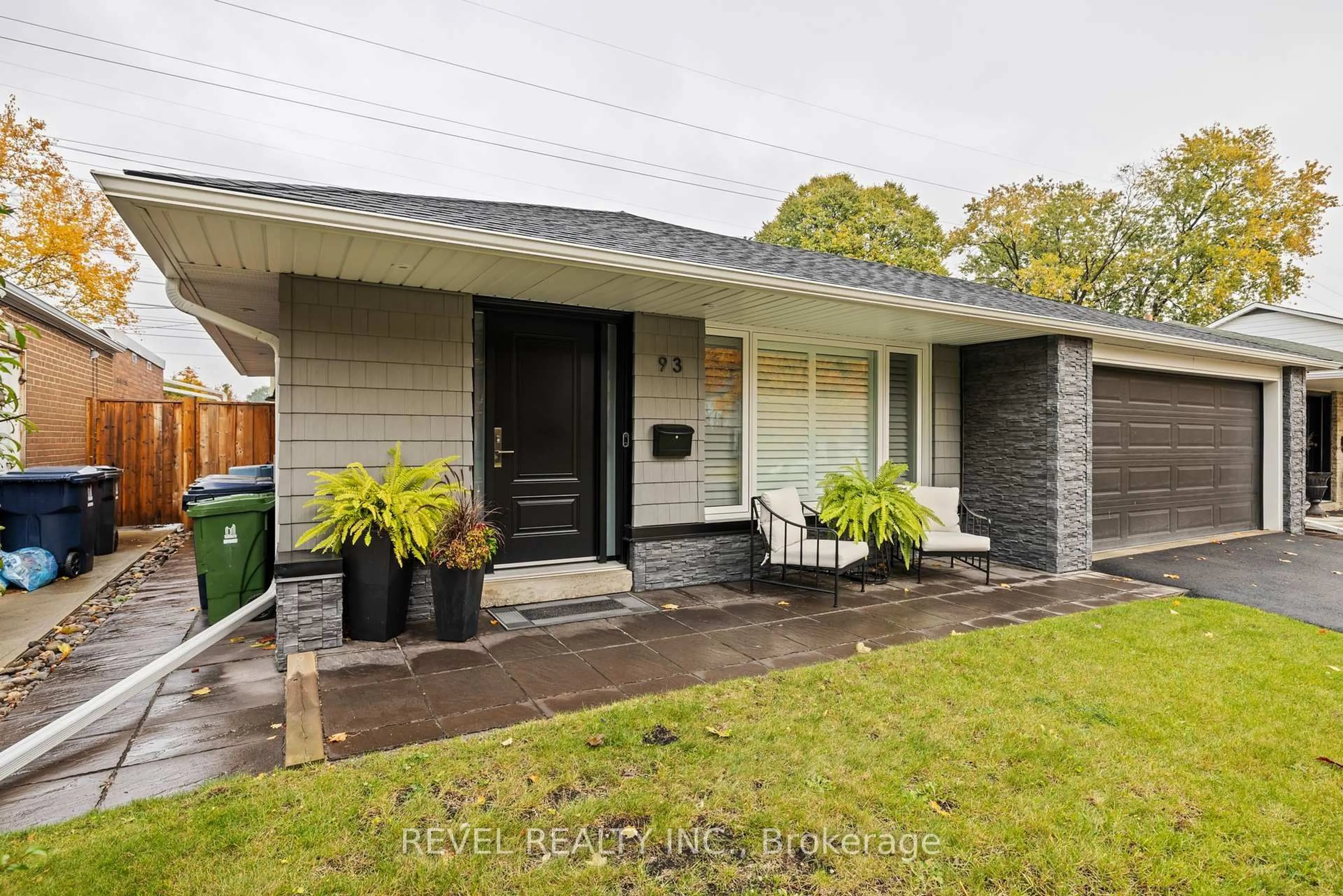 Home with vinyl exterior material, street for 93 Willowridge Rd, Toronto Ontario M9R 3Z5