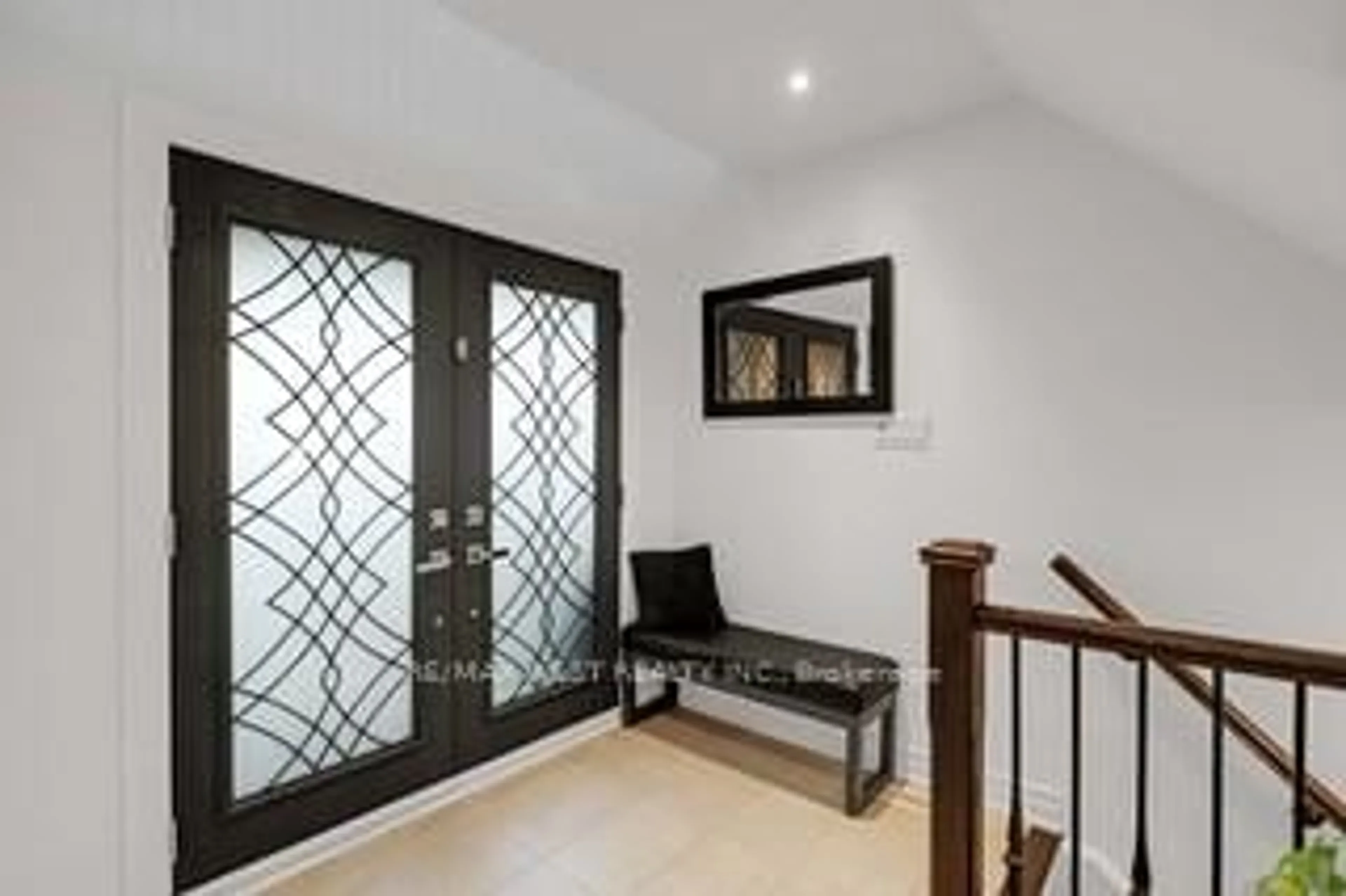 Indoor entryway for 43 Wakely Blvd, Caledon Ontario L7E 2H1
