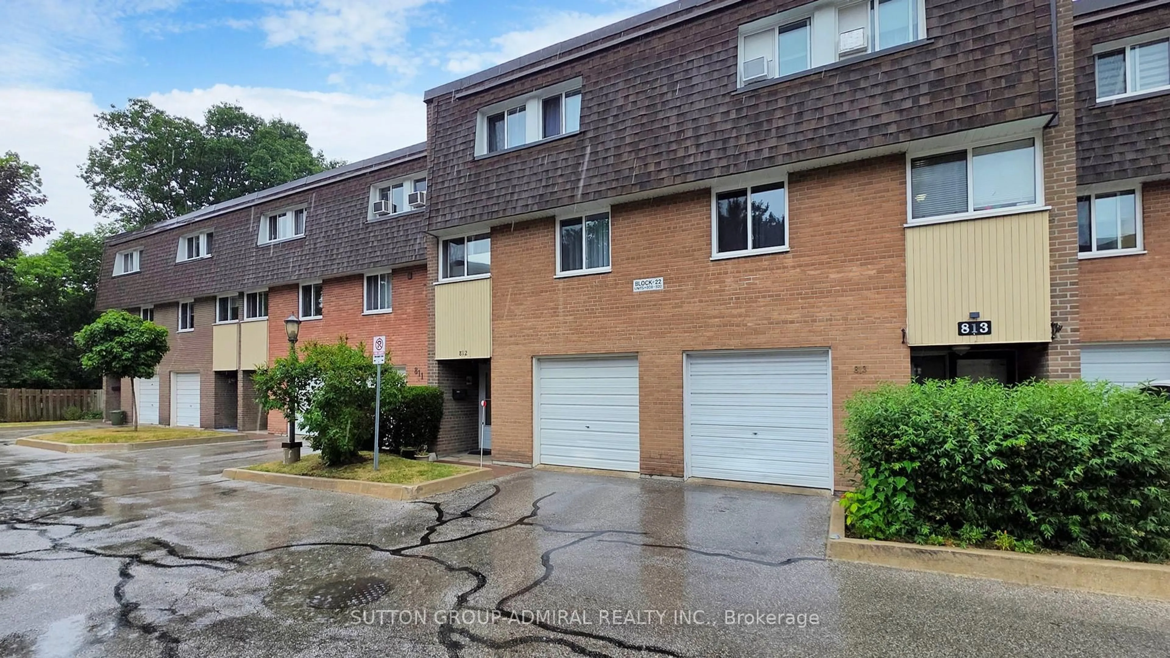 A pic from outside/outdoor area/front of a property/back of a property/a pic from drone, street for 22 Tandridge Cres #812, Toronto Ontario M9W 2P2