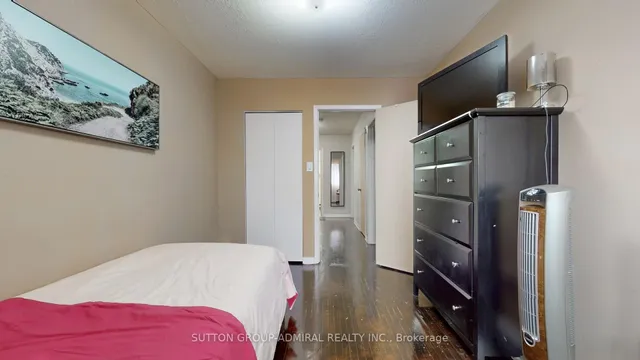 Additional image 12 of 22 Tandridge Cres Unit 812