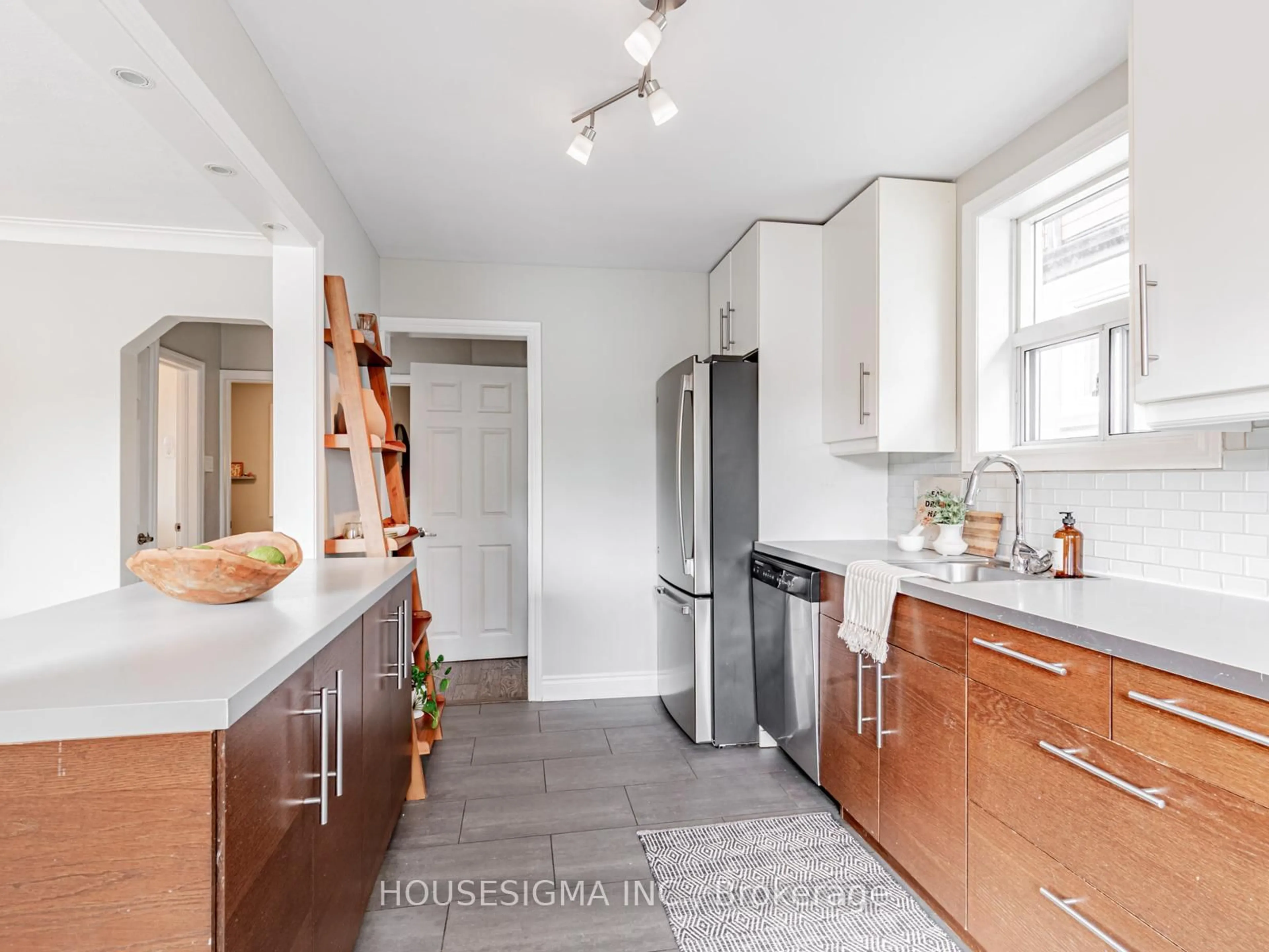 Open concept kitchen, unknown for 12 Haverson Blvd, Toronto Ontario M6M 3J4