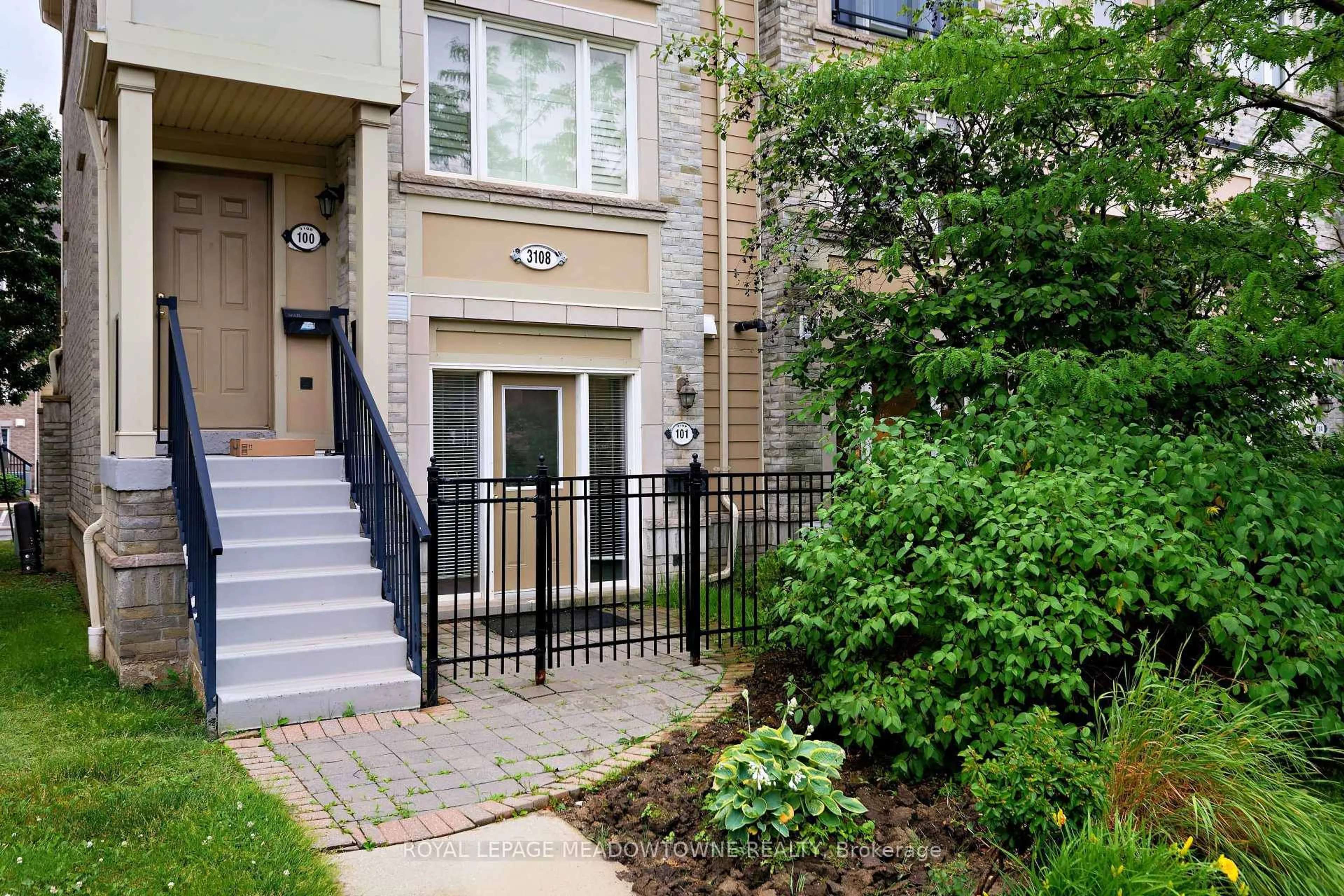 Unknown for 3108 Eglinton Ave #101, Mississauga Ontario L5M 8C5
