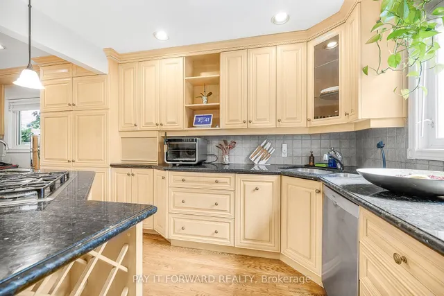 Additional image 17 of 26 Dundalk Cres