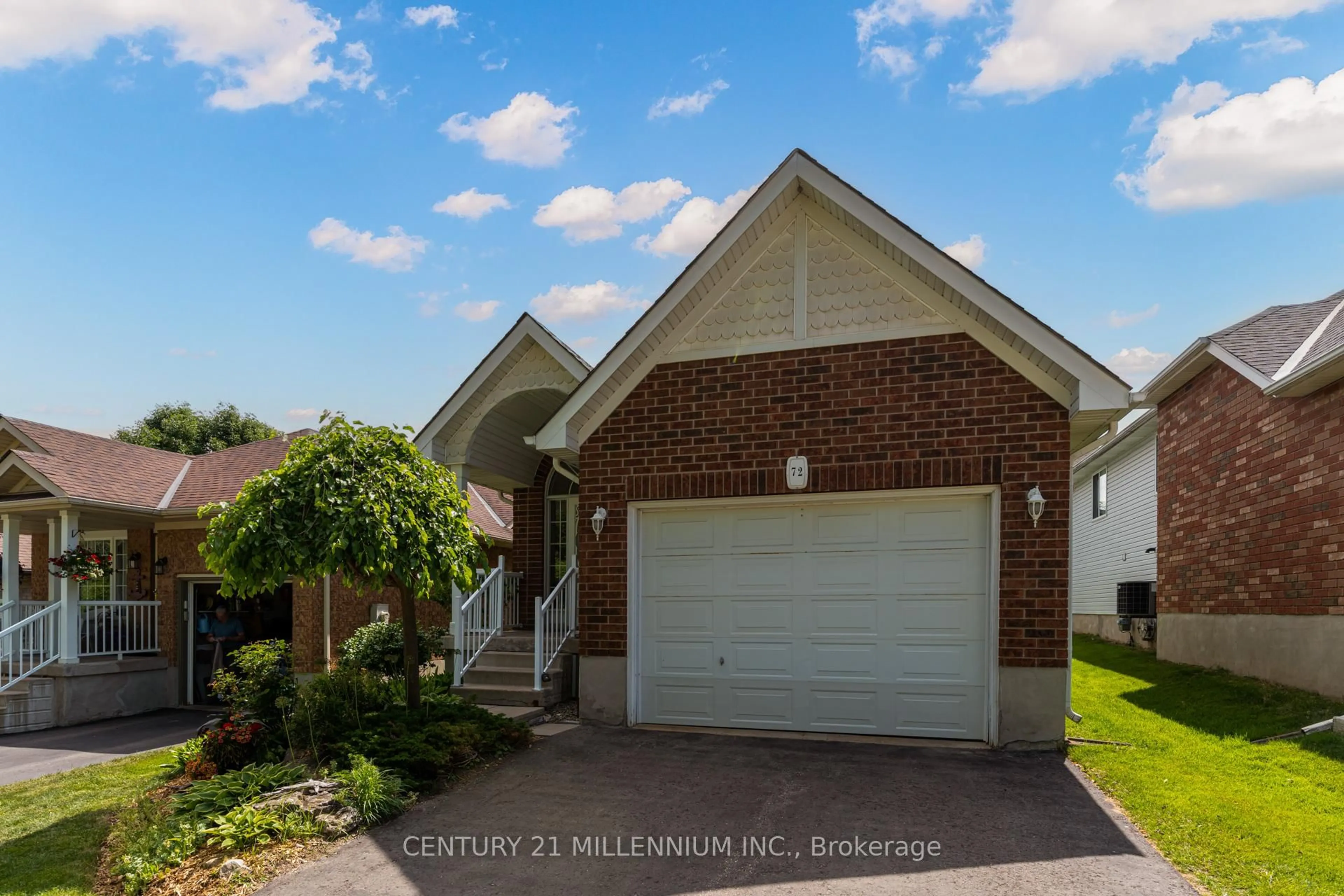 Home with brick exterior material, street for 72 Abbey Rd, Orangeville Ontario L9W 5E4