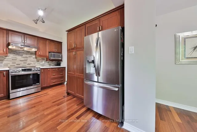 Additional image 36 of 1343 Grosvenor St
