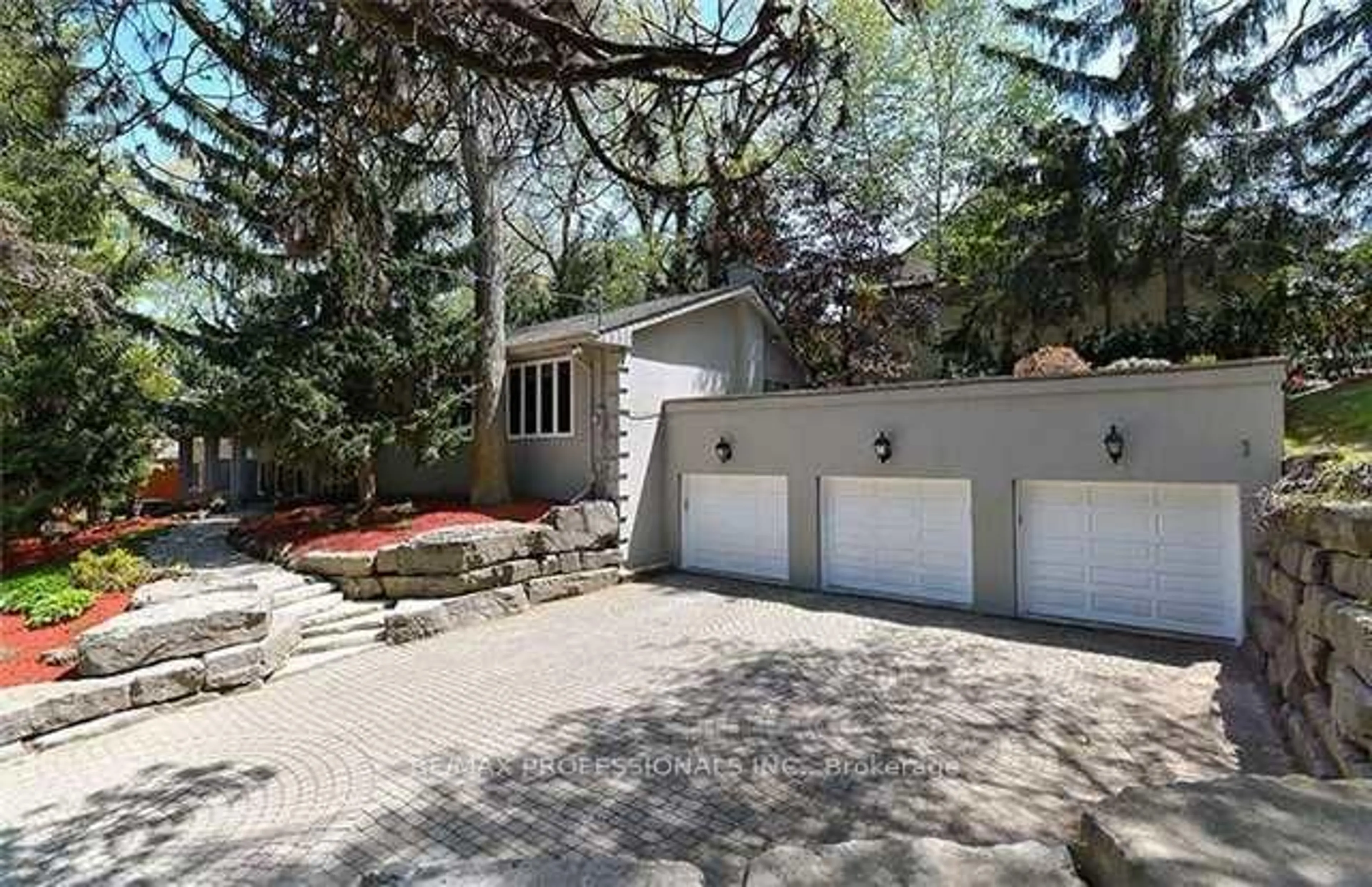 Unknown for 11 Ripplewood Rd, Toronto Ontario M9A 3H8
