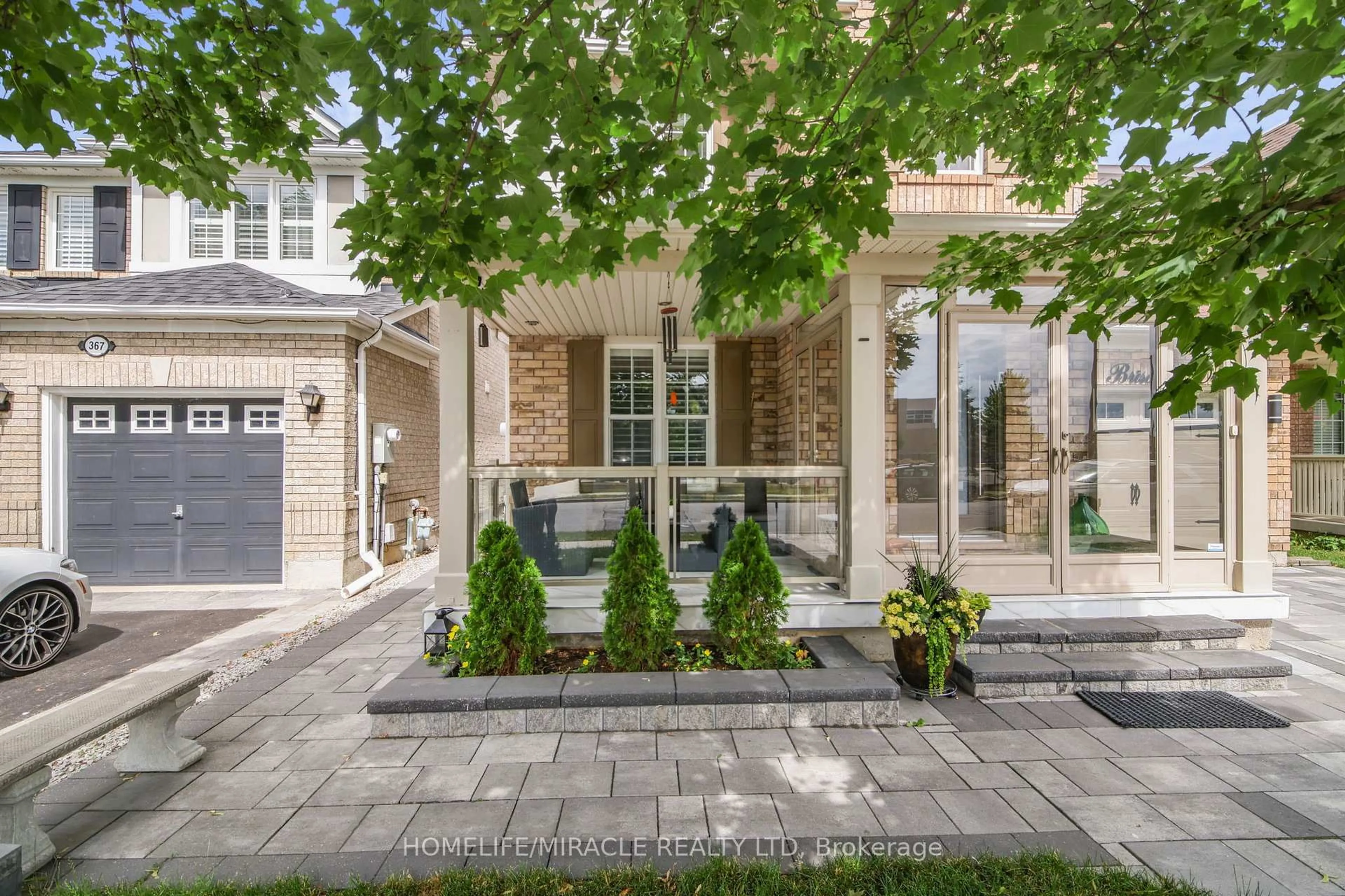 Patio, street for 365 Brisdale Dr, Brampton Ontario L7A 3M6