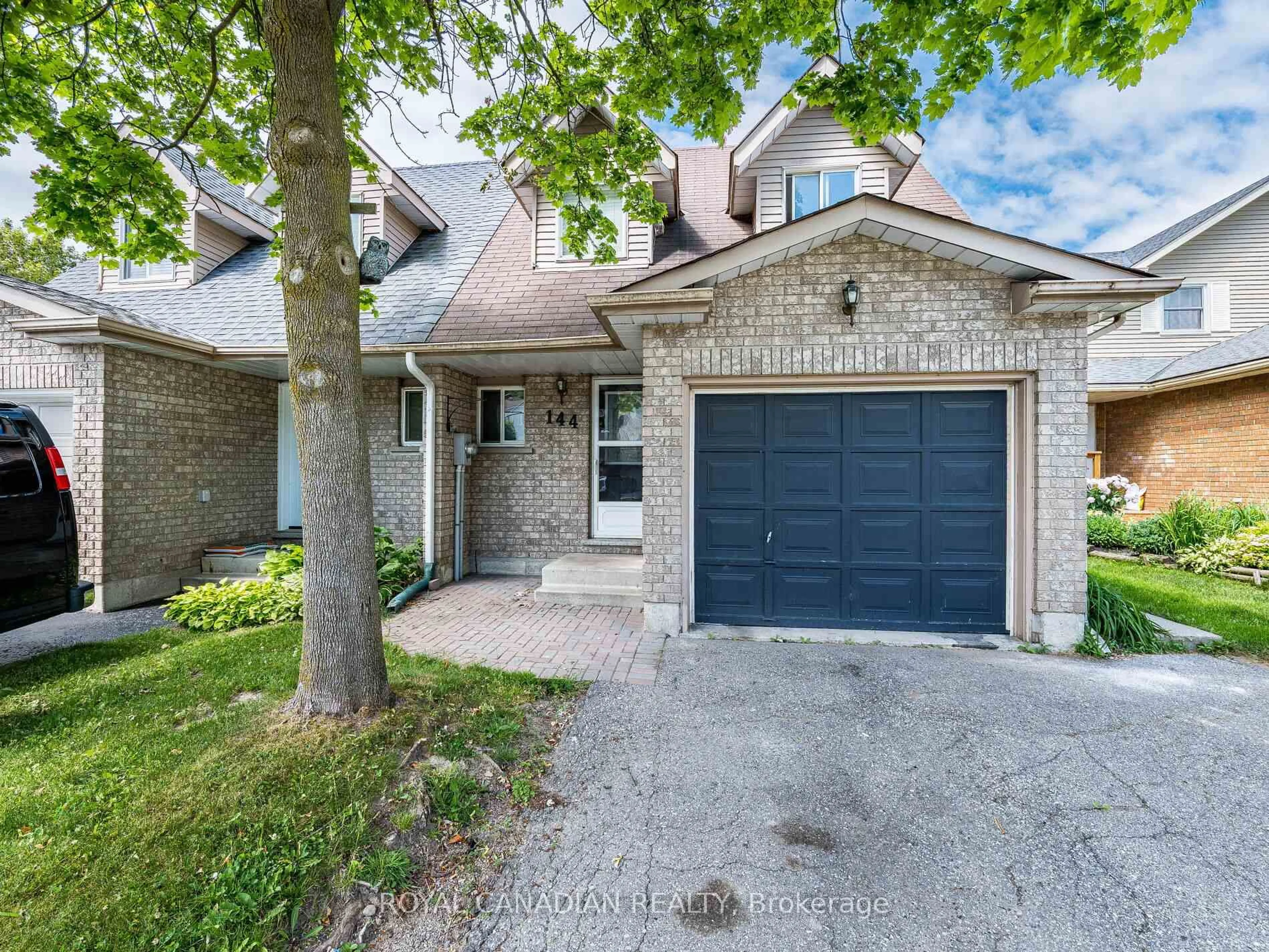 Home with brick exterior material, street for 144 Lakeview Crt, Orangeville Ontario L9W 4P3