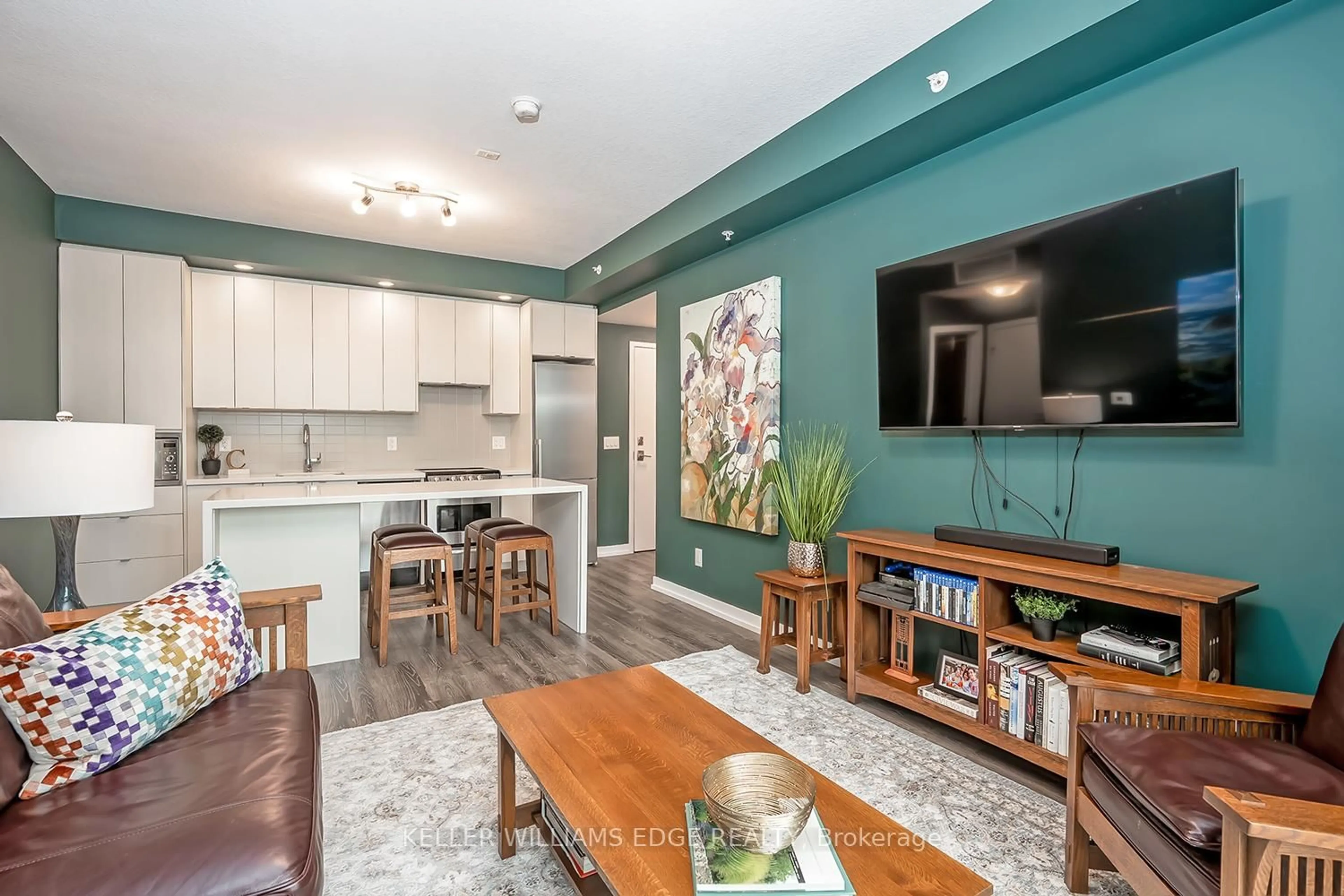 Open concept kitchen, unknown for 457 Plains Rd #302, Burlington Ontario L7T 0B8