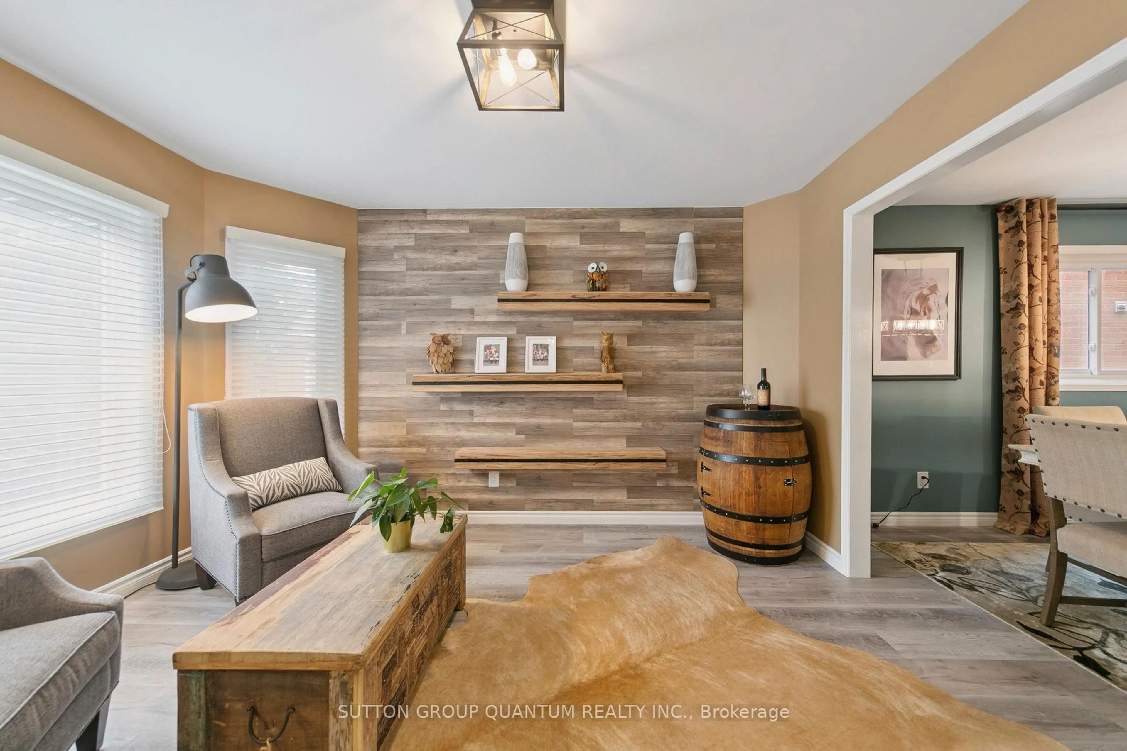 Indoor entryway for 3523 Pintail Circ, Mississauga Ontario L5N 6C8