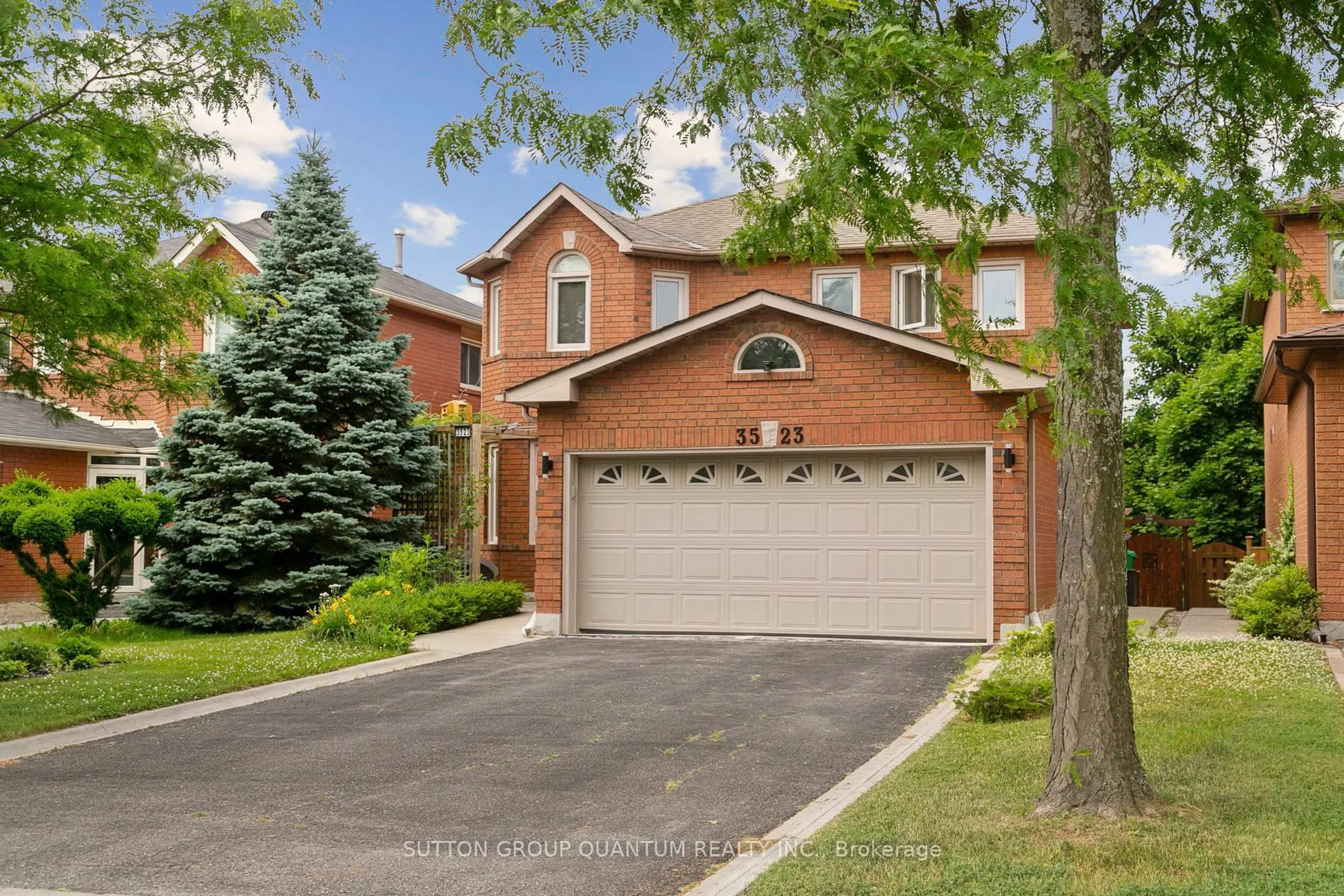 Home with brick exterior material, street for 3523 Pintail Circ, Mississauga Ontario L5N 6C8