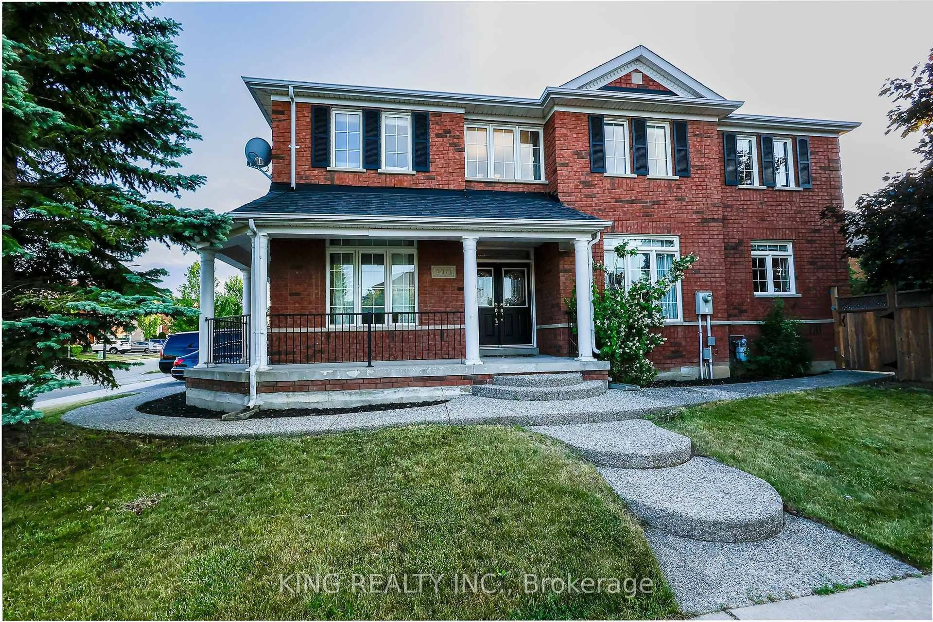 Home with brick exterior material, street for 3073 Bentley Dr, Mississauga Ontario L5M 6W3