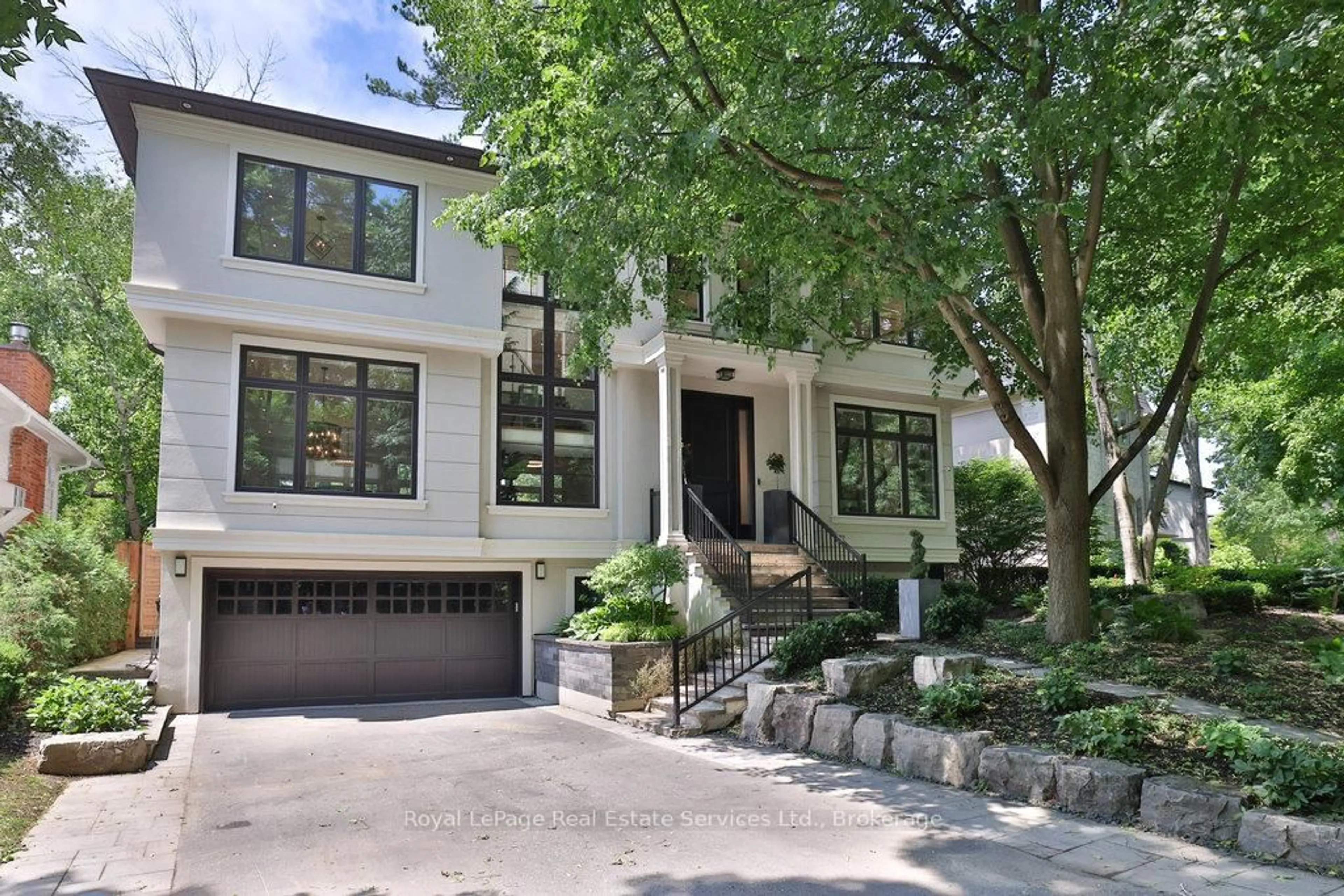 Home with brick exterior material, street for 182 Charnwood Dr, Oakville Ontario L6J 5H1
