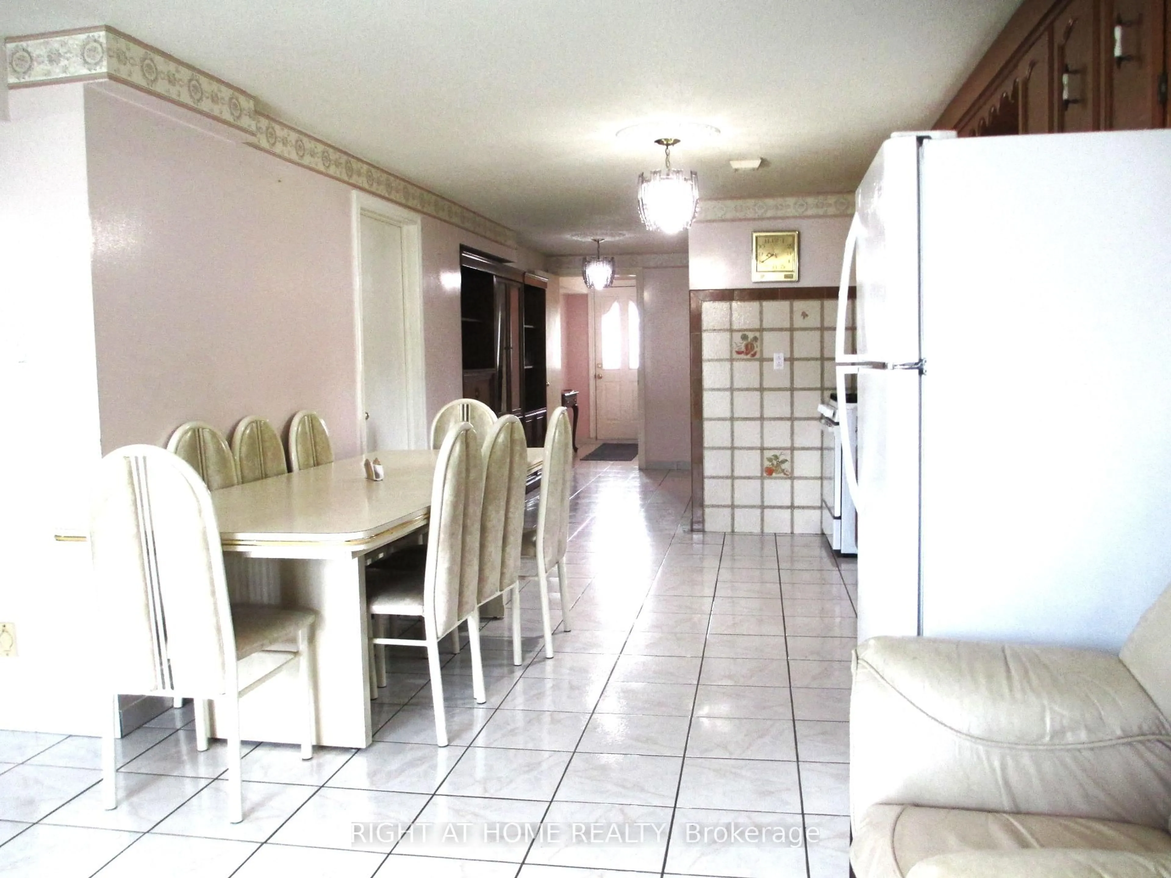 Dining room, ceramic/tile floor for 65 Arthur Griffith Dr, Toronto Ontario M3L 2J9