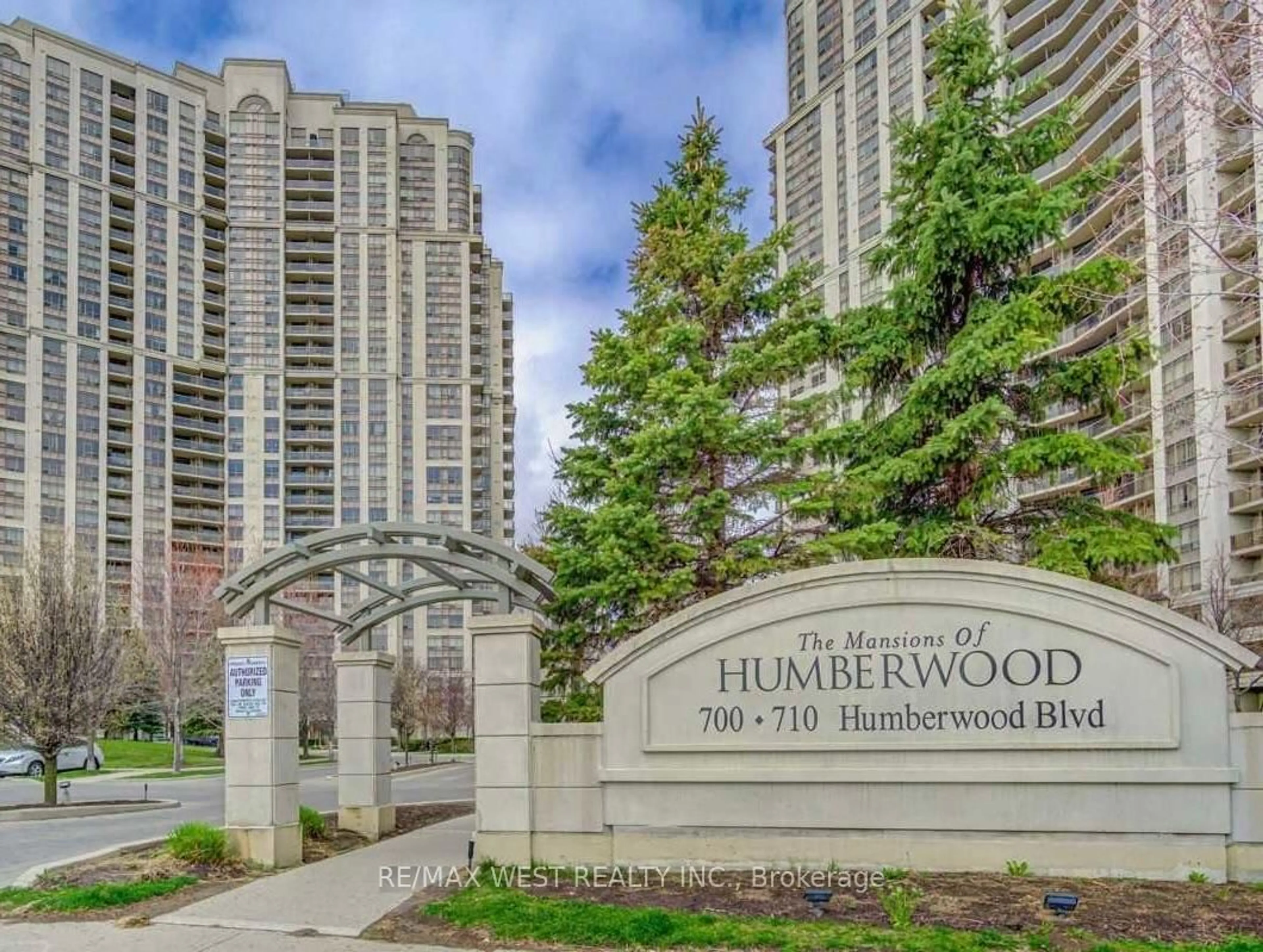 Indoor foyer for 710 Humberwood Blvd #2703, Toronto Ontario M9W 7J5