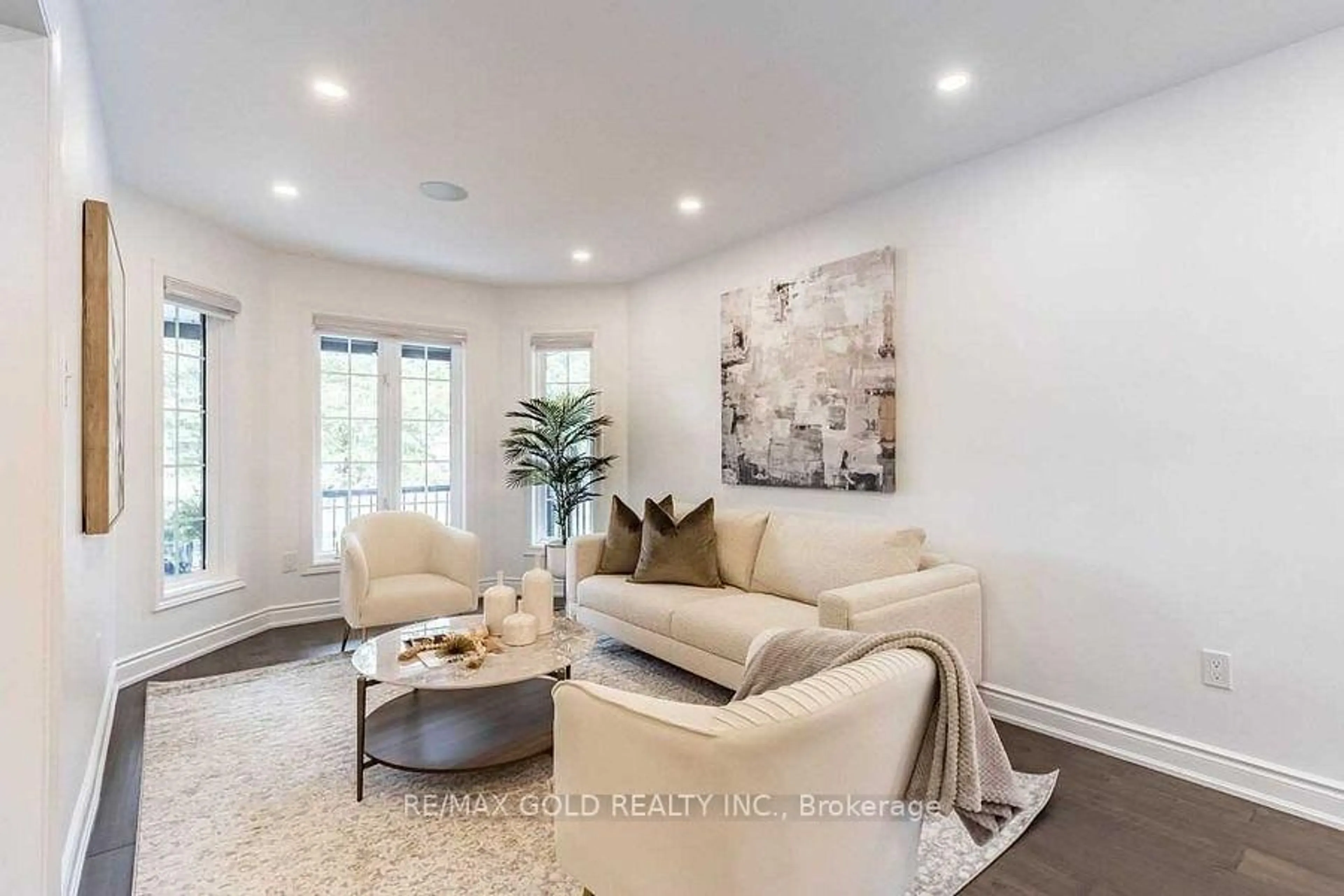 Living room with furniture, unknown for 30 Deerglen Dr, Brampton Ontario L6R 1M1