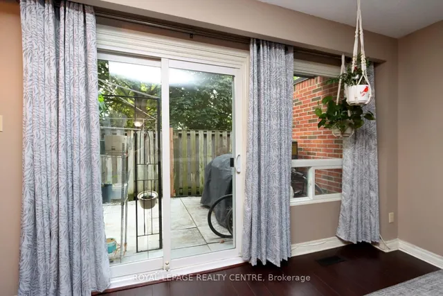 Additional image 16 of 444 Silverstone Dr Unit 11