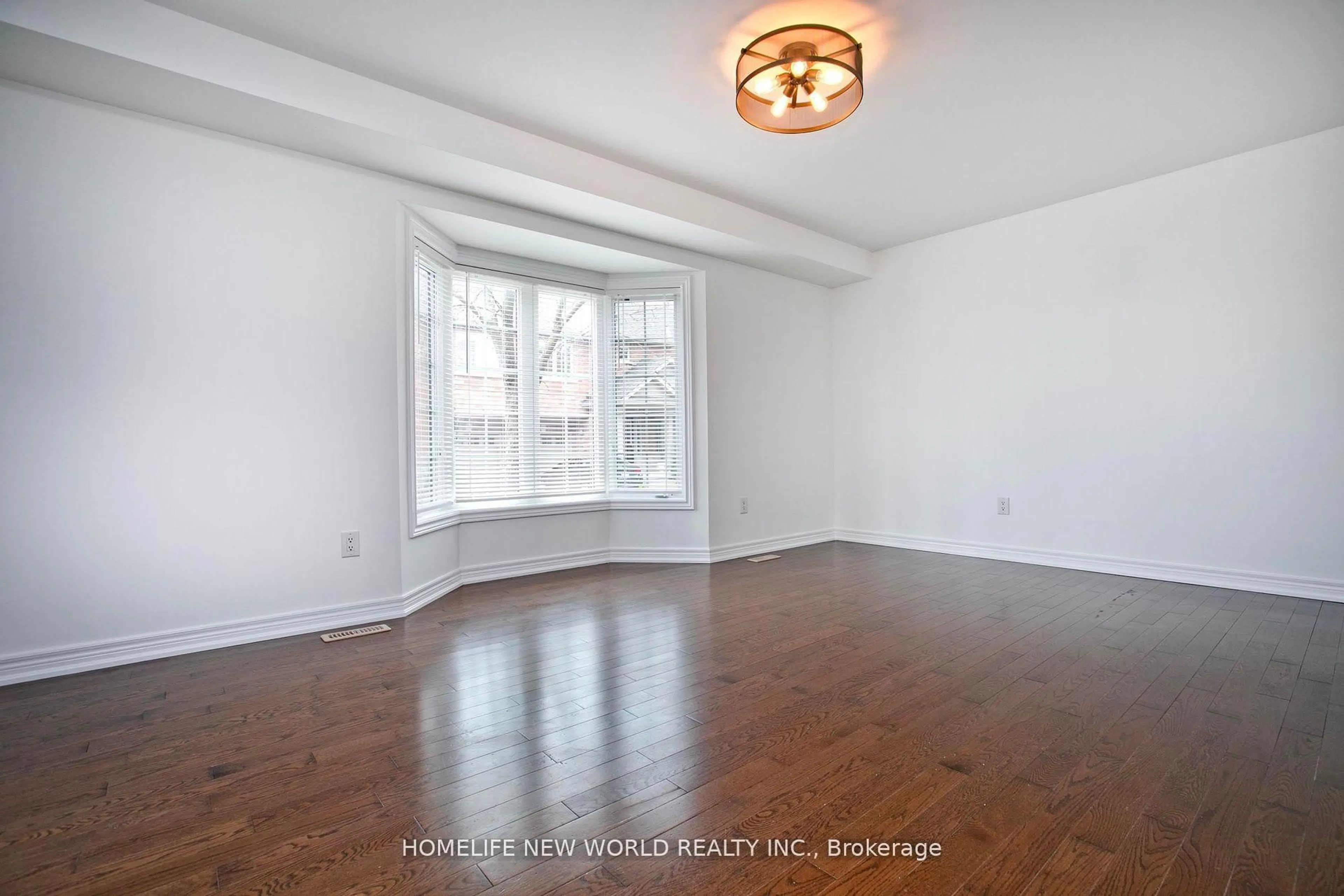 A pic of a room for 3040 Fifth Line #1, Mississauga Ontario L5L 0A4