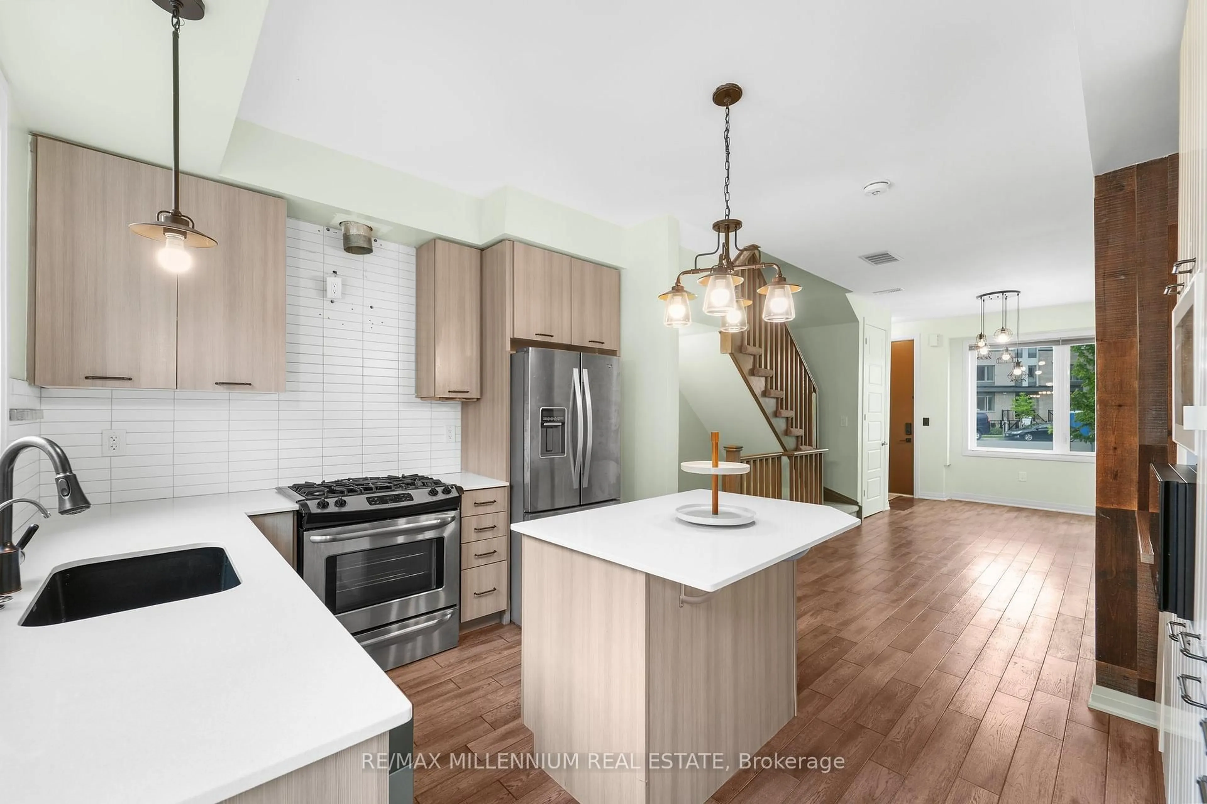Open concept kitchen, unknown for 46 Sarah Jackson Cres, Toronto Ontario M3K 2B8