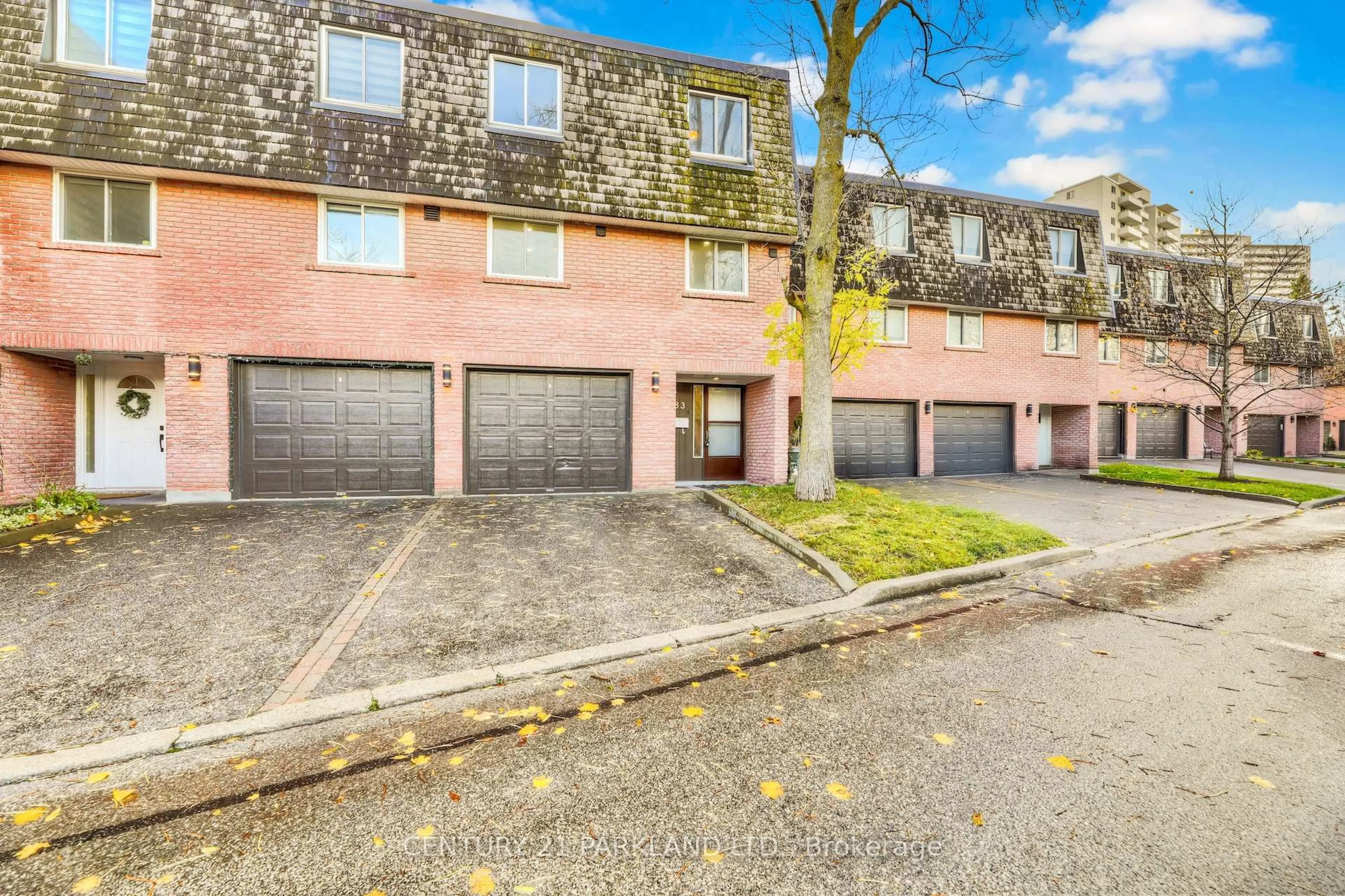 Unknown for 2145 Sherobee Rd ##83, Mississauga Ontario L5A 3G8