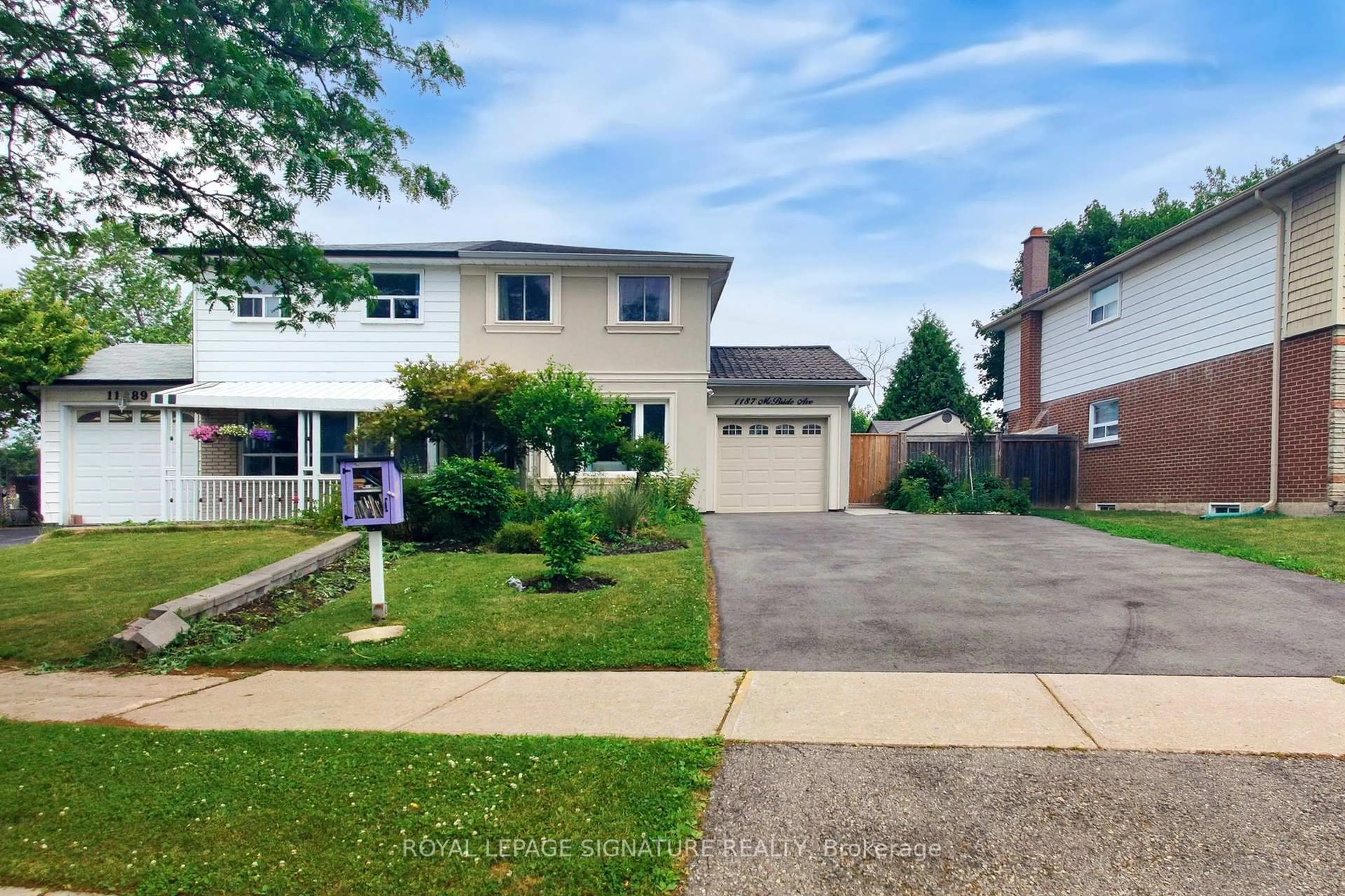 A pic from outside/outdoor area/front of a property/back of a property/a pic from drone, street for 1187 McBride Ave, Mississauga Ontario L5C 1M9