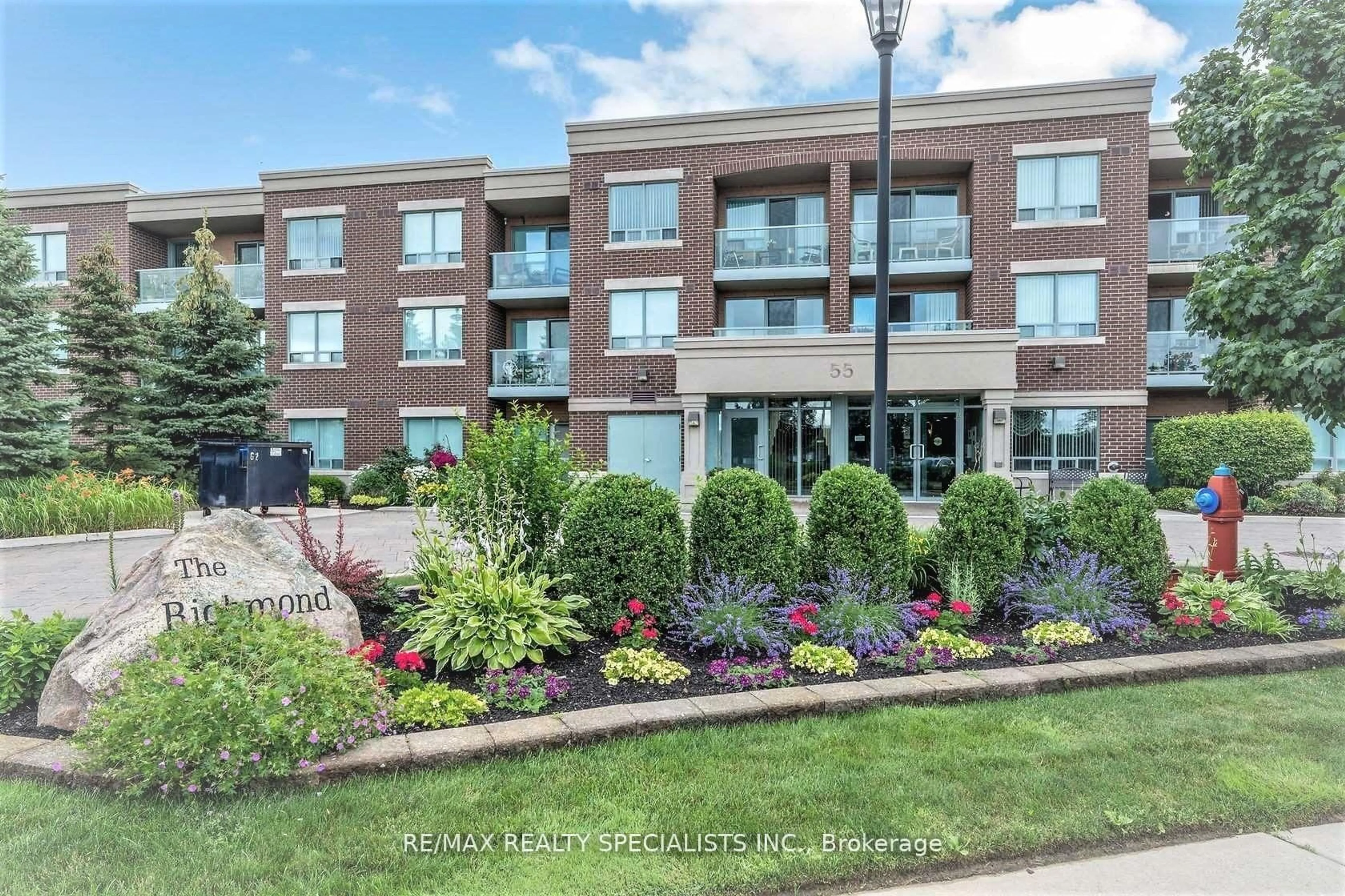 Patio, unknown for 55 Via Rosedale #201, Brampton Ontario L6R 0V1