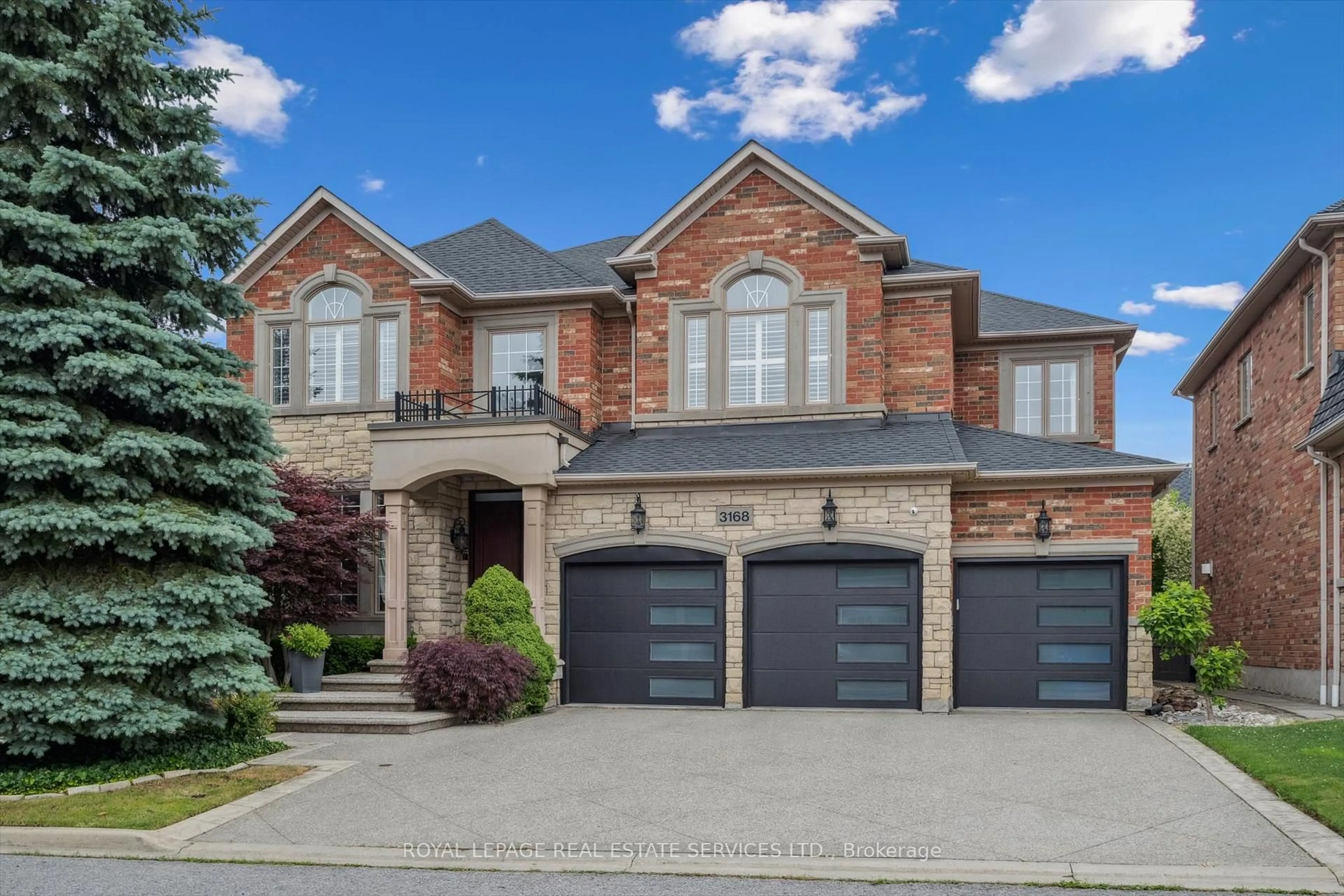 Home with brick exterior material, street for 3168 Saddleworth Cres, Oakville Ontario L6M 0A8