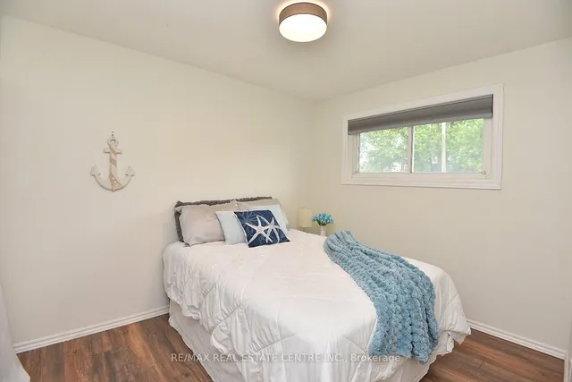Additional image 17 of 405 Erindale Dr