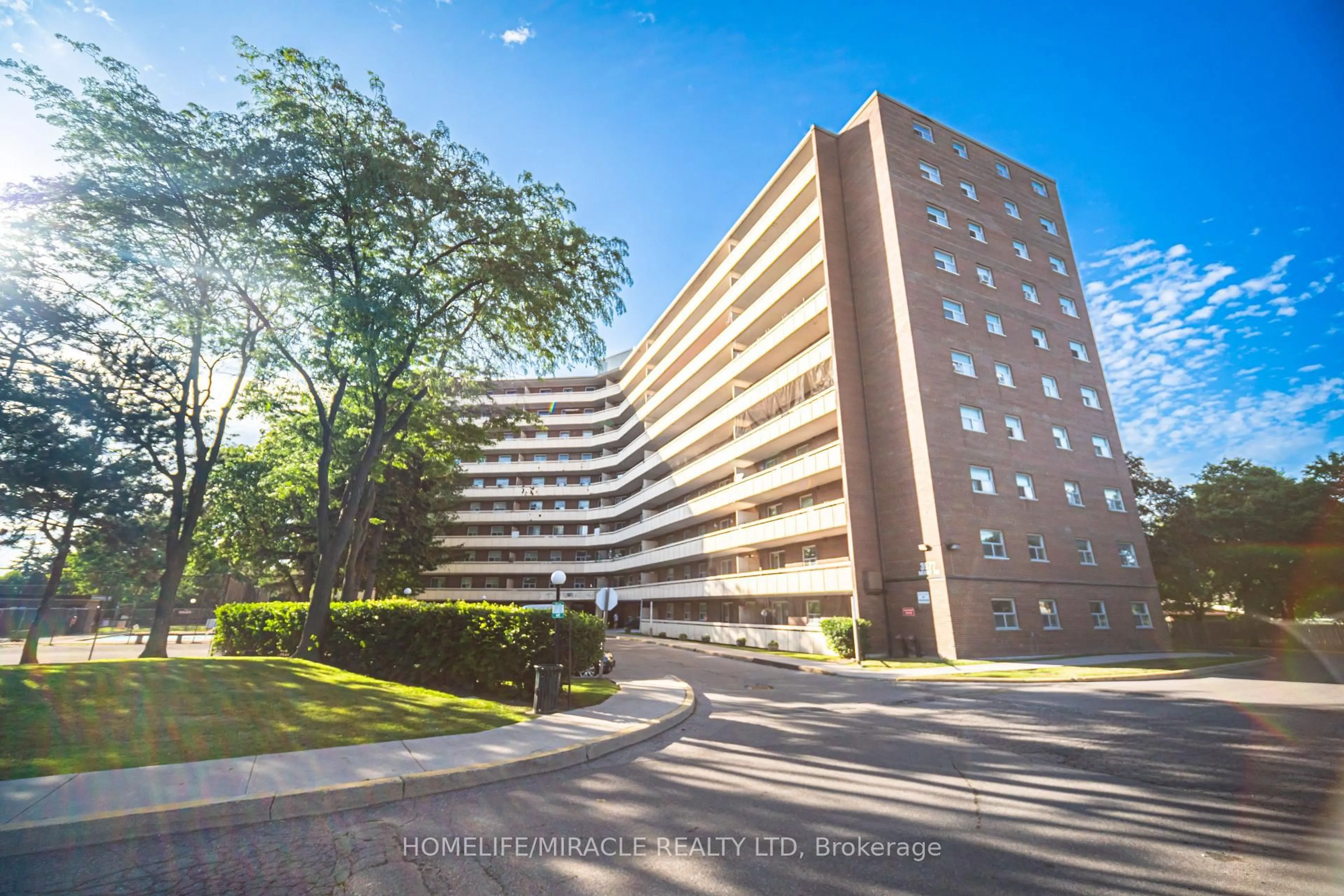 Unknown for 3577 Derry Rd #702, Mississauga Ontario L4T 1B3