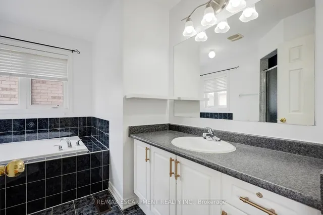 Property image for 27 Putnam Dr