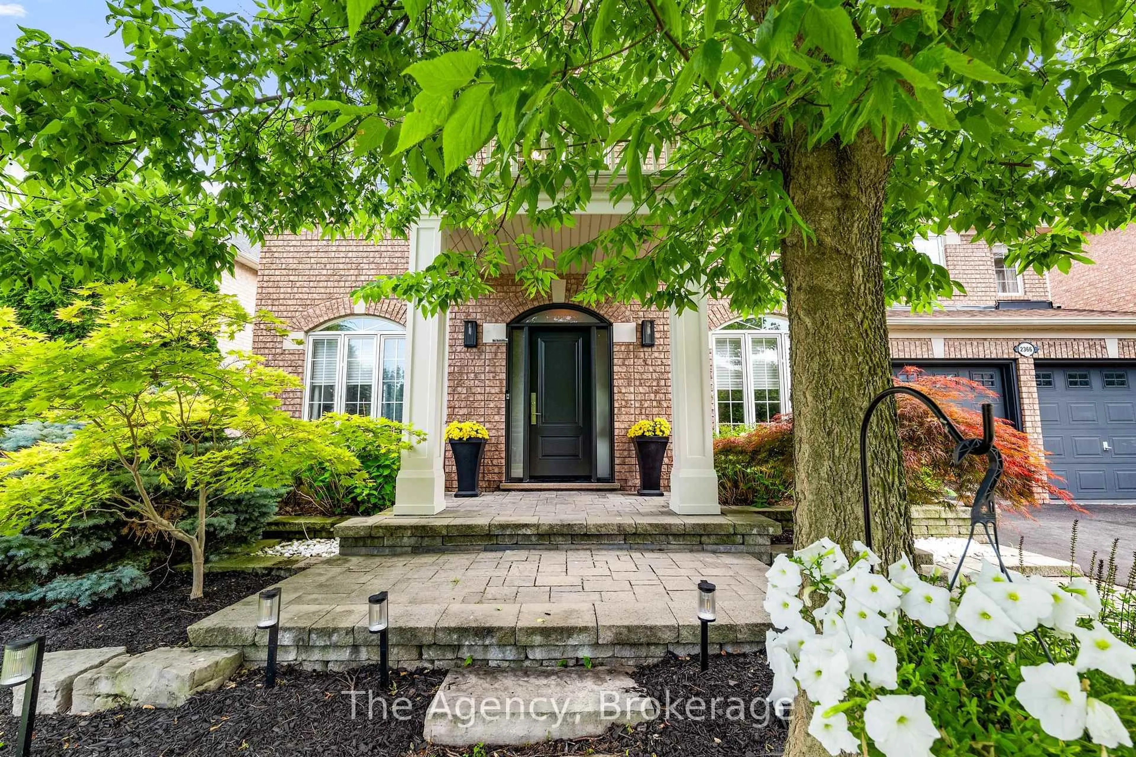 Unknown for 2366 Valleyridge Dr, Oakville Ontario L6M 5C3