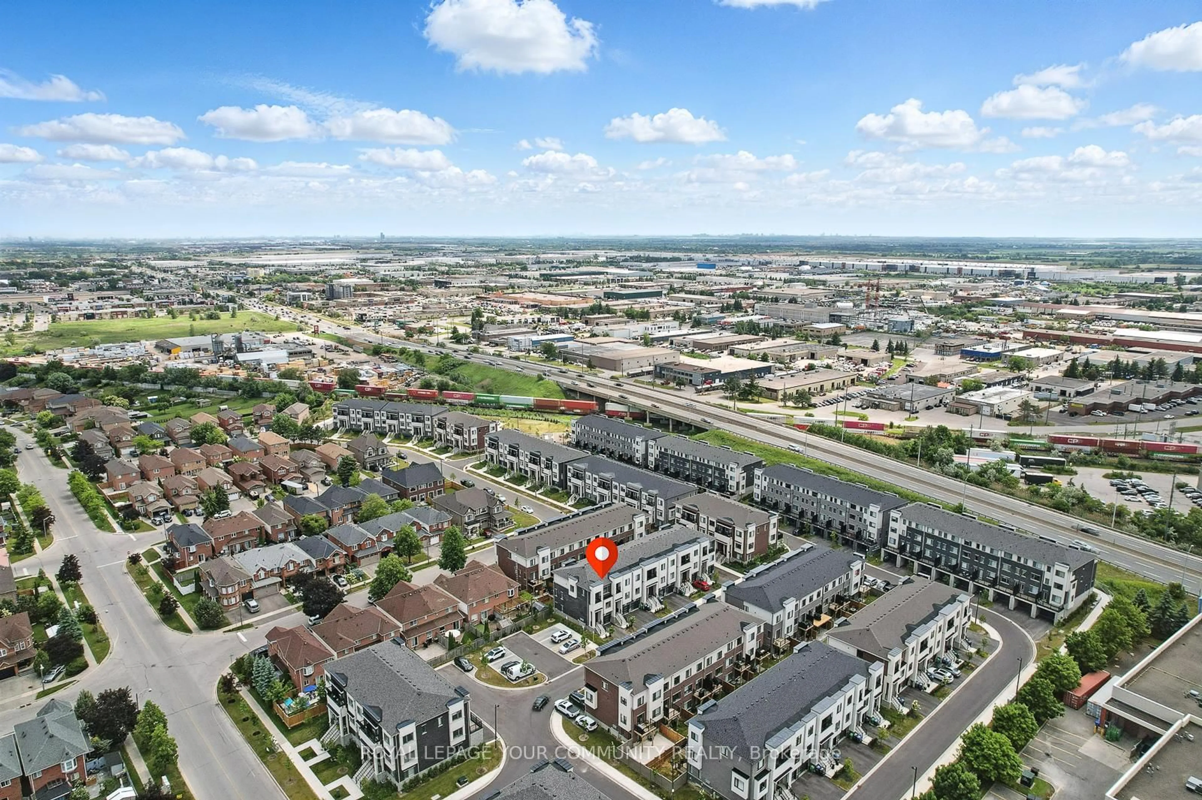 A pic from outside/outdoor area/front of a property/back of a property/a pic from drone, city buildings view from balcony for 19 Heathrow Lane, Caledon Ontario L7E 2E1