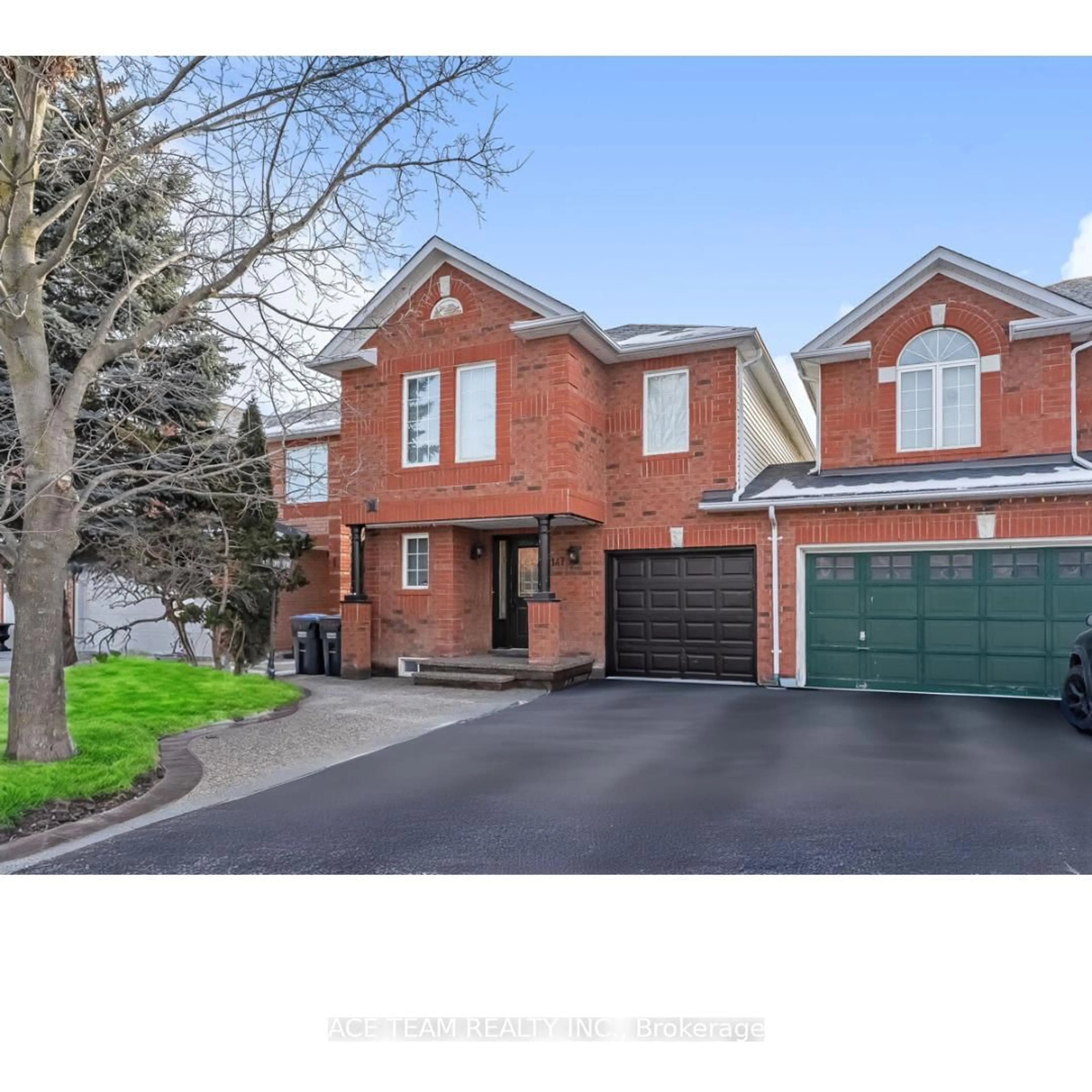 Home with brick exterior material, street for 147 Hanton Cres, Caledon Ontario L7E 2C8
