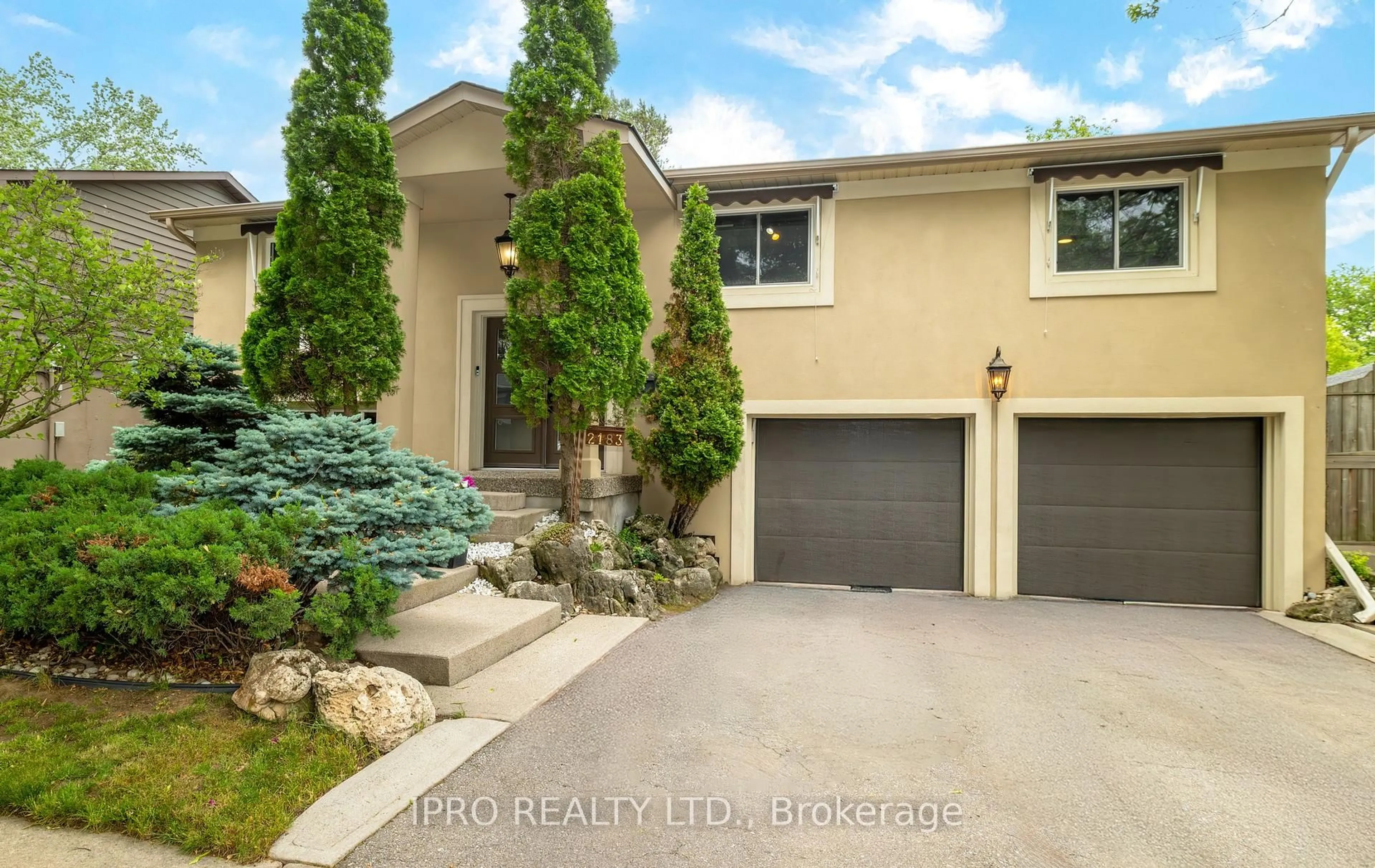 Unknown for 2183 Sandringham Dr, Burlington Ontario L7P 3E7