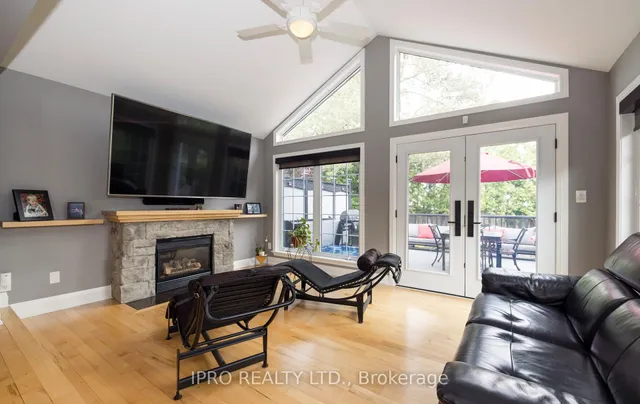 Additional image 22 of 2183 Sandringham Dr