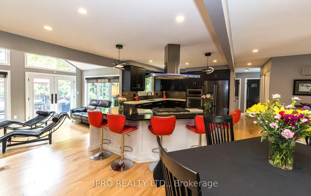 Additional image 38 of 2183 Sandringham Dr