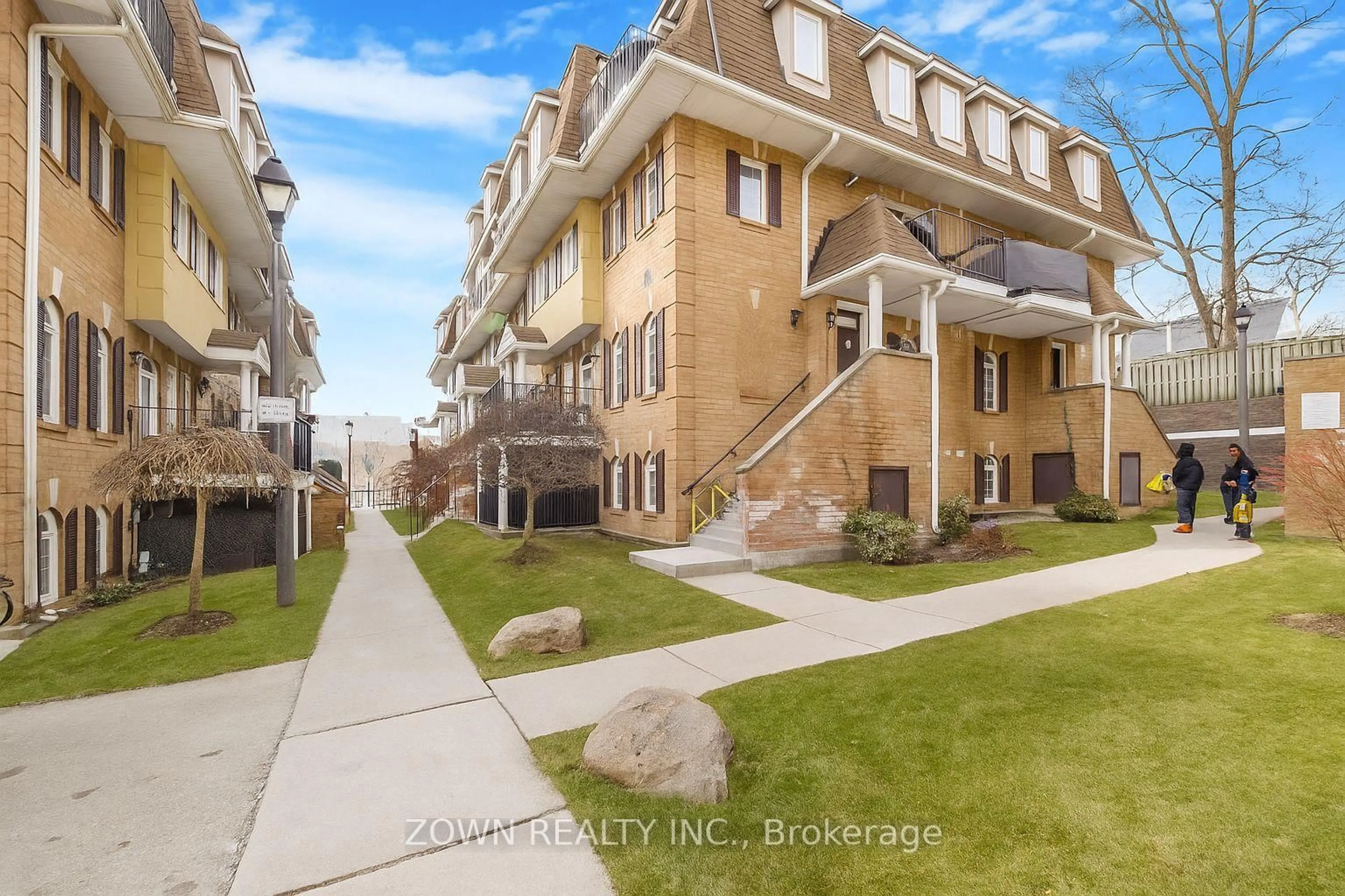 A pic from outside/outdoor area/front of a property/back of a property/a pic from drone, street for 72 Sidney Belsey Cres #304, Toronto Ontario M6M 5J6