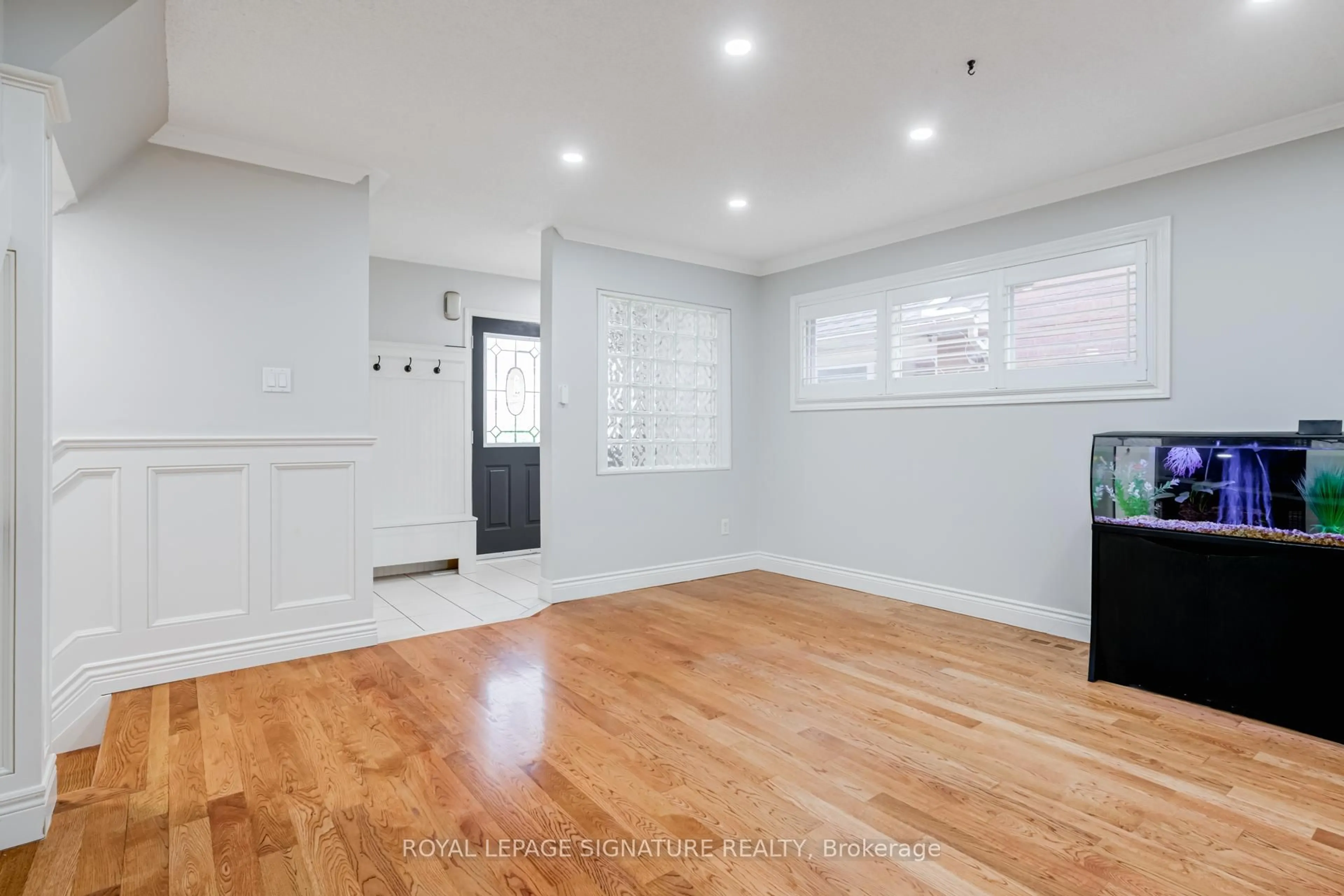 A pic of a room for 3929 Milkwood Cres, Mississauga Ontario L5N 8H2