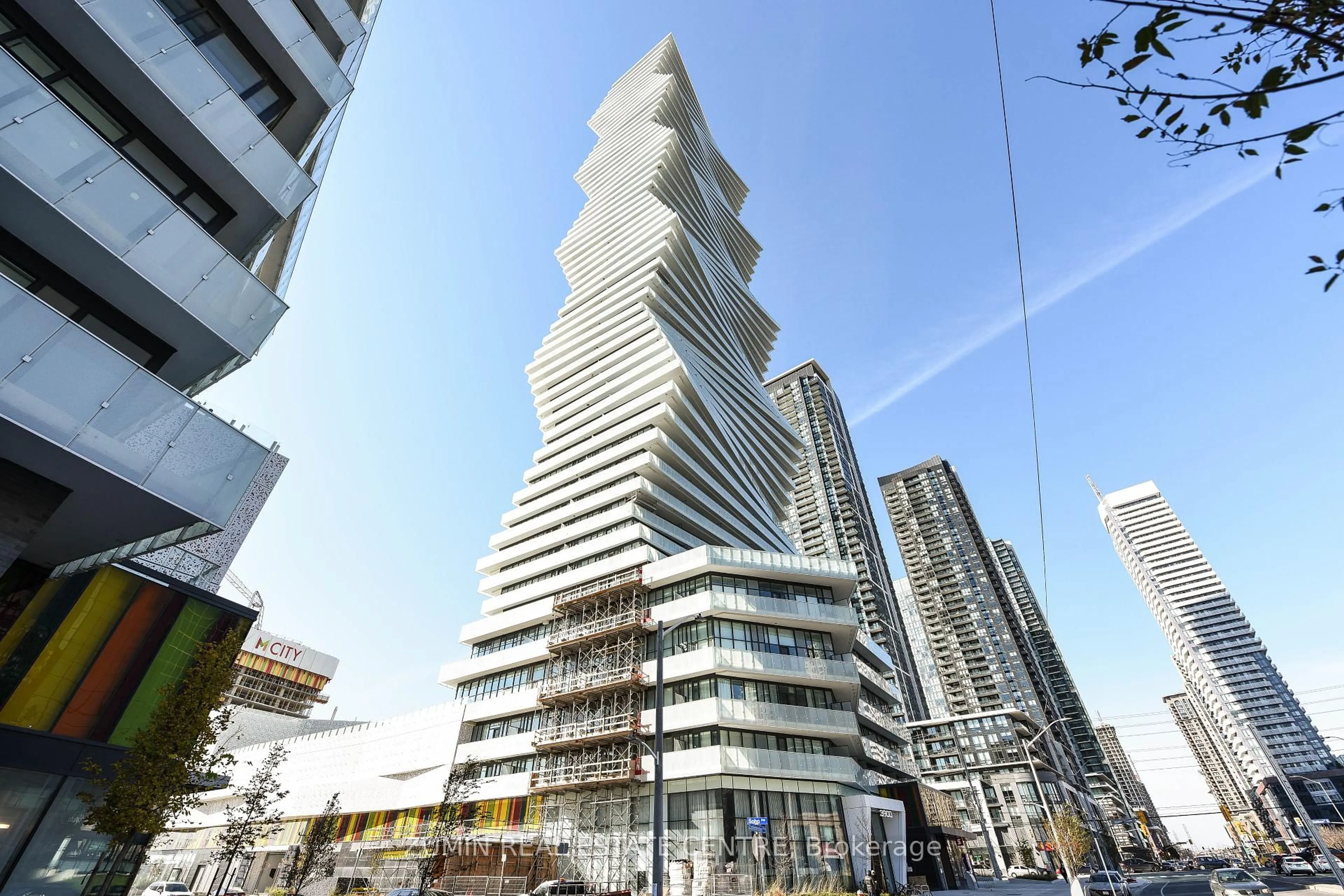 Unknown for 3900 Confederation Pkwy #5907, Mississauga Ontario L5B 0M3