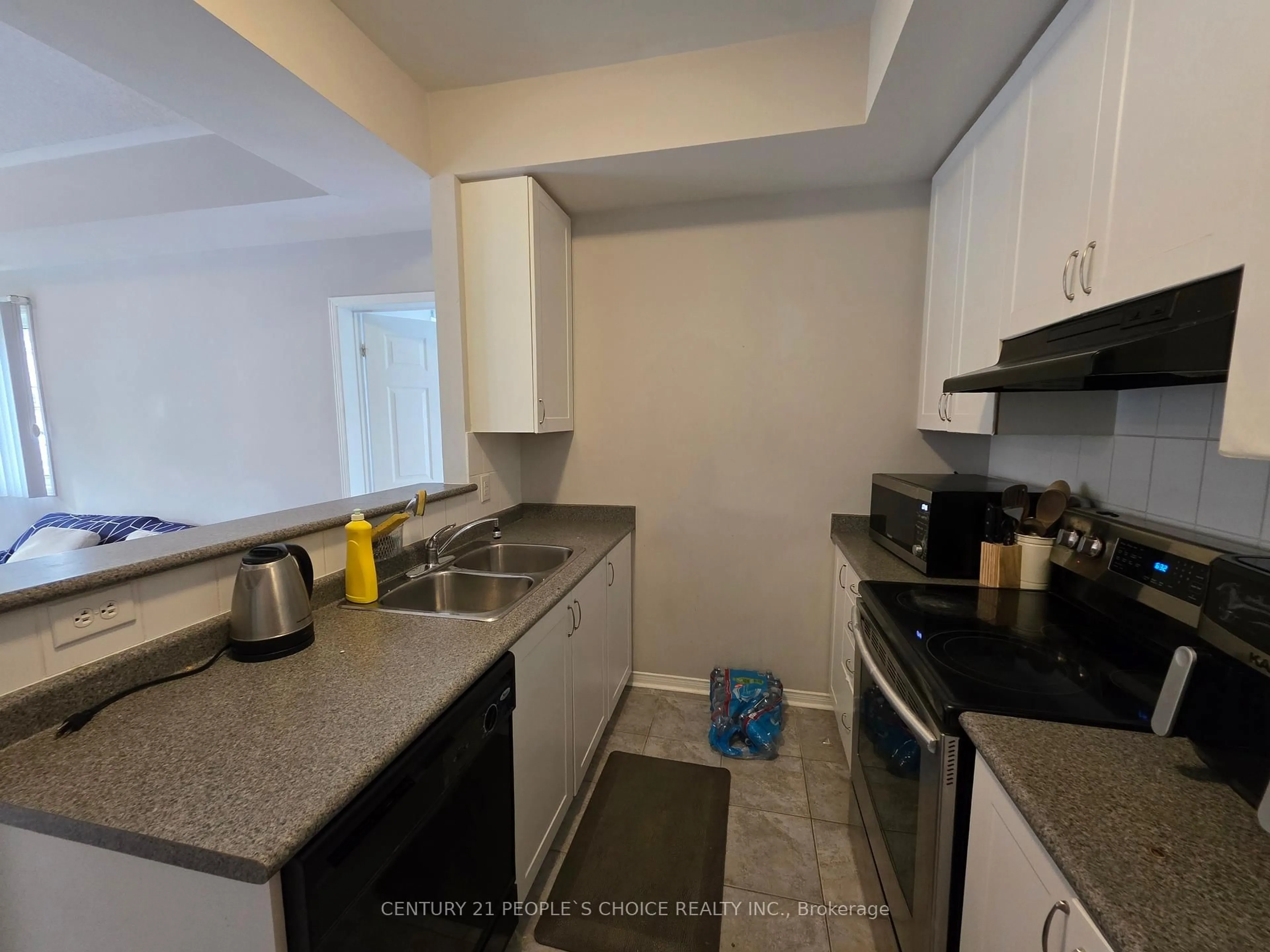 Standard kitchen, unknown for 60 Fairwood Circ #85, Brampton Ontario L6R 0Y6