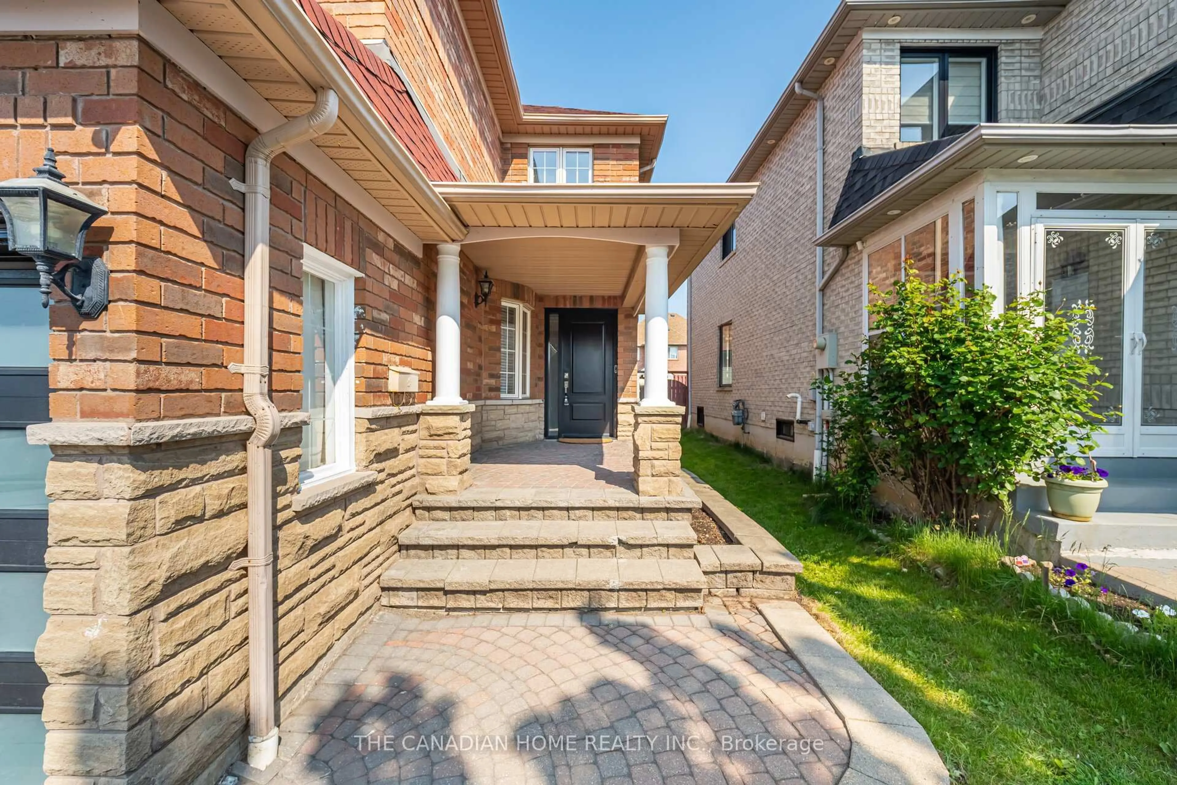 Home with brick exterior material, street for 7059 Magistrate Terr, Mississauga Ontario L5W 1E5