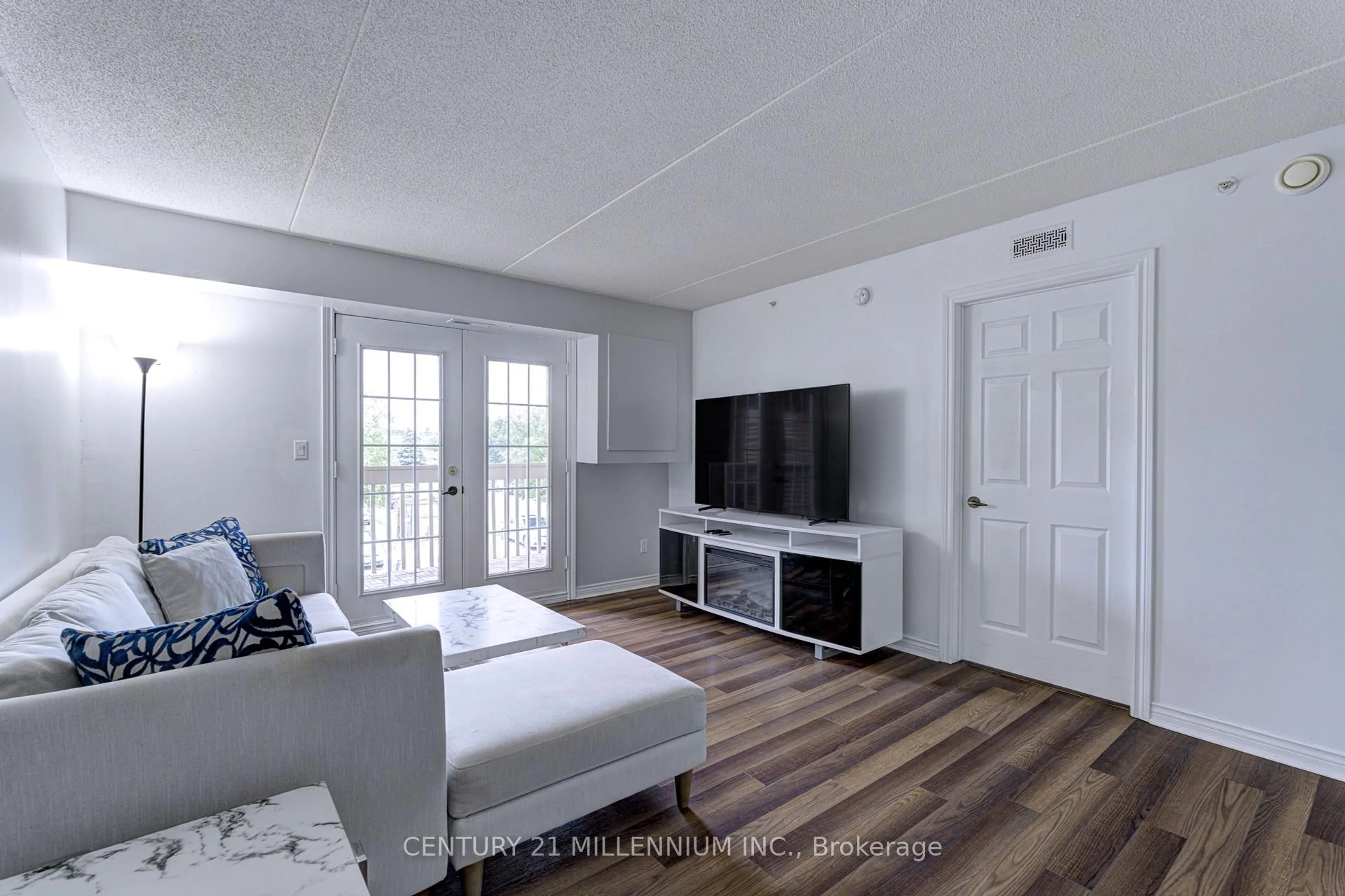 Living room with furniture, unknown for 4005 Kilmer Dr #210, Burlington Ontario L7M 4M2