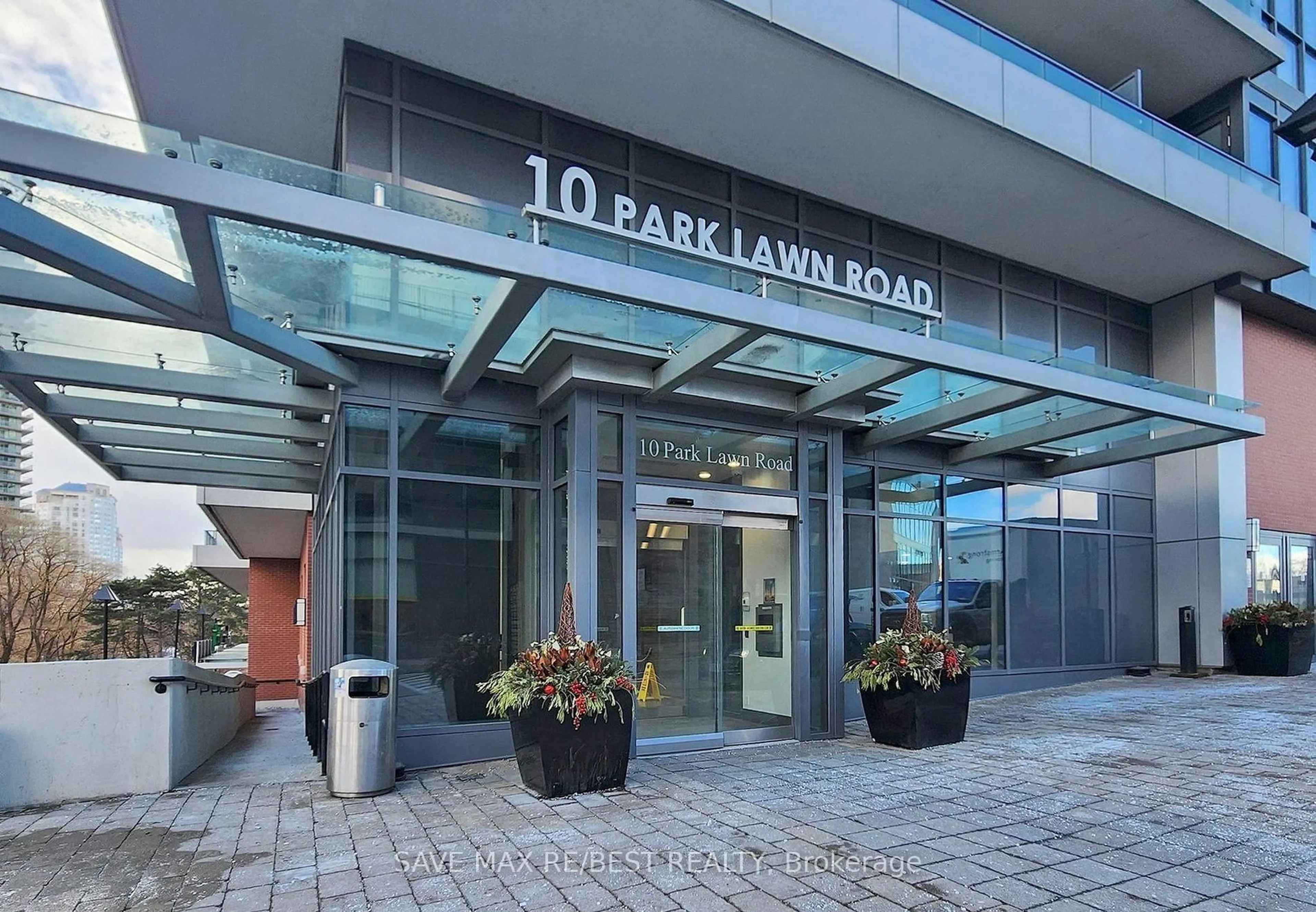 Lobby for 10 Park Lawn Rd #807, Toronto Ontario M8V 0H9