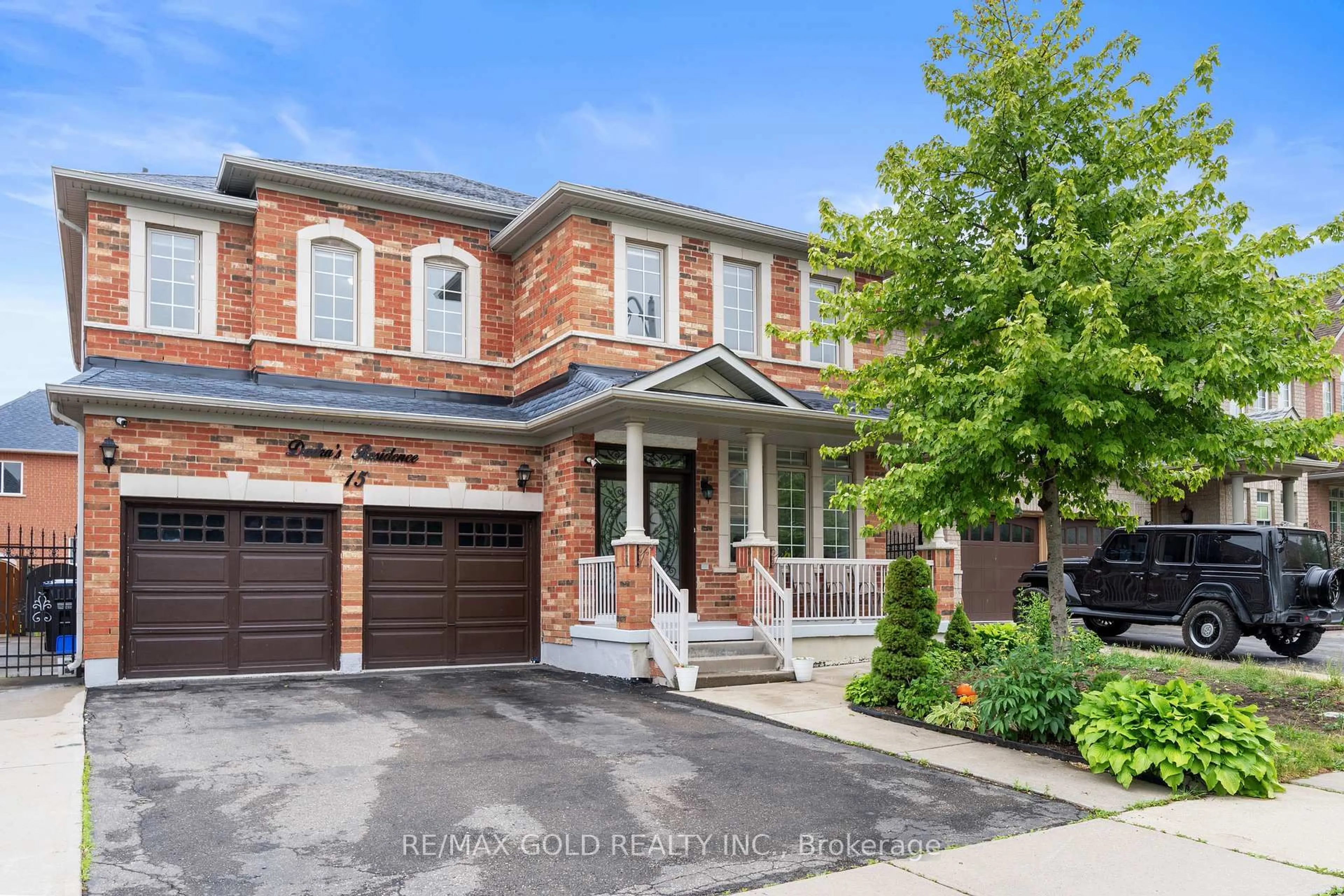 Home with brick exterior material, street for 15 Eagle Plains Dr, Brampton Ontario L6R 3M6