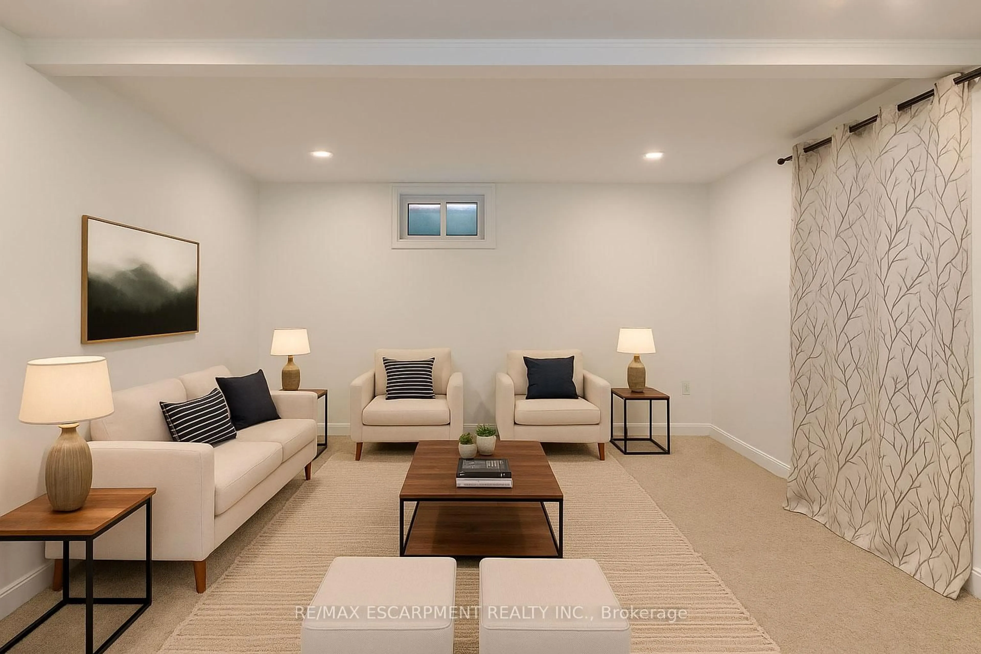 Living room with furniture, unknown for 1270 Gainsborough Dr #4, Oakville Ontario L6H 2L2