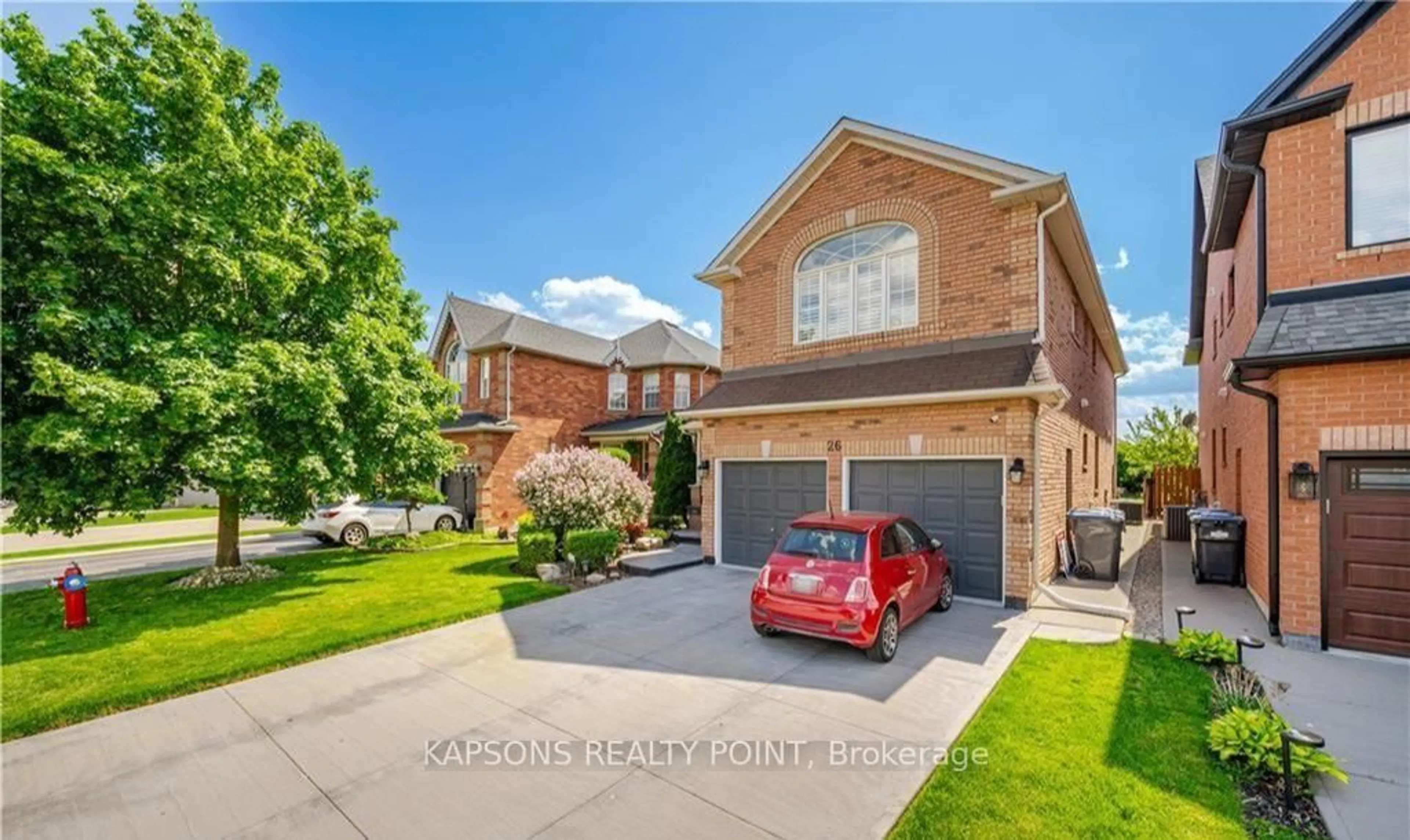 A pic from outside/outdoor area/front of a property/back of a property/a pic from drone, street for 26 Baccarat Cres, Brampton Ontario L7A 1K7