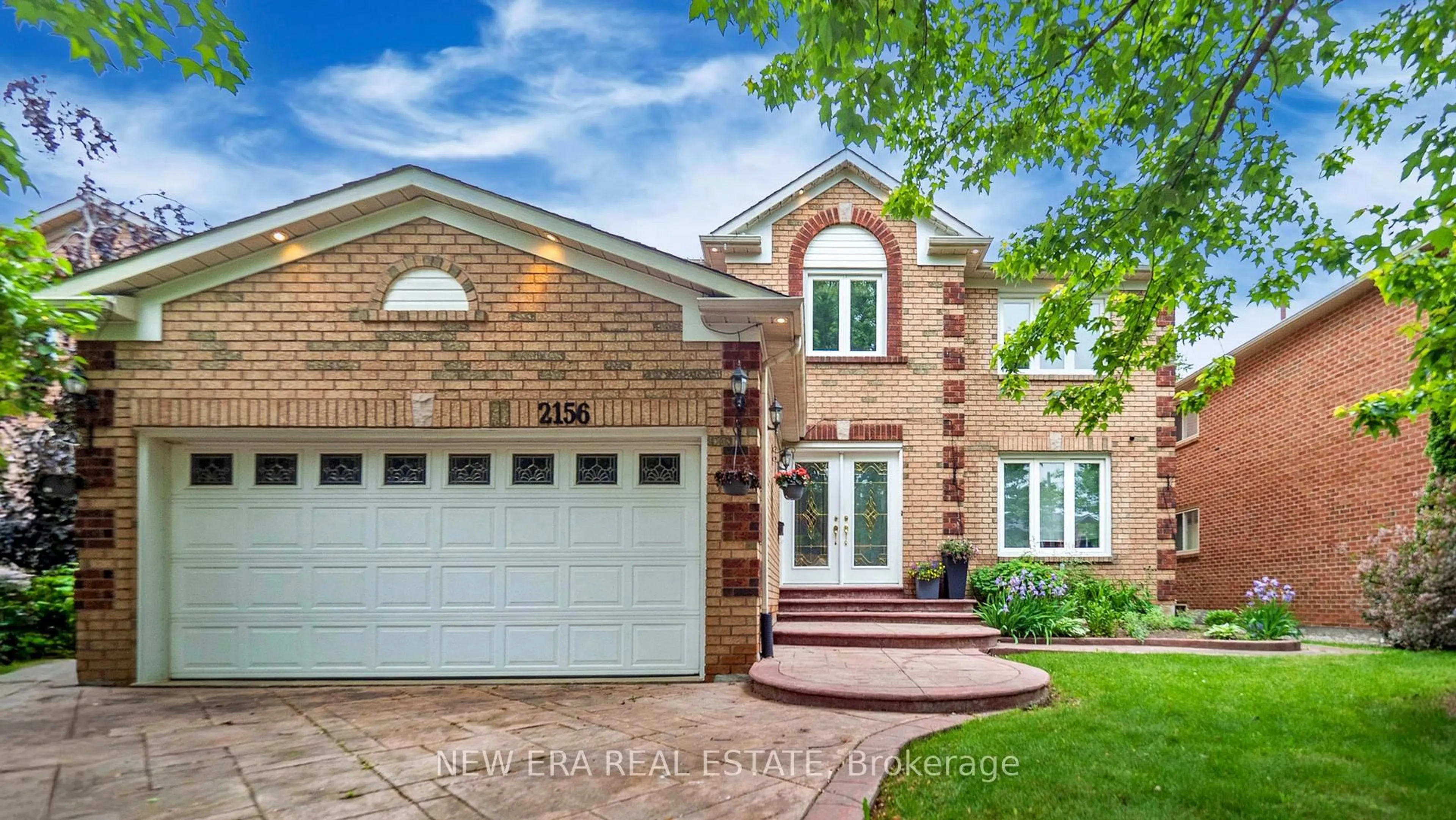 Home with brick exterior material, street for 2156 Lumberman Lane, Oakville Ontario L6M 2Y9