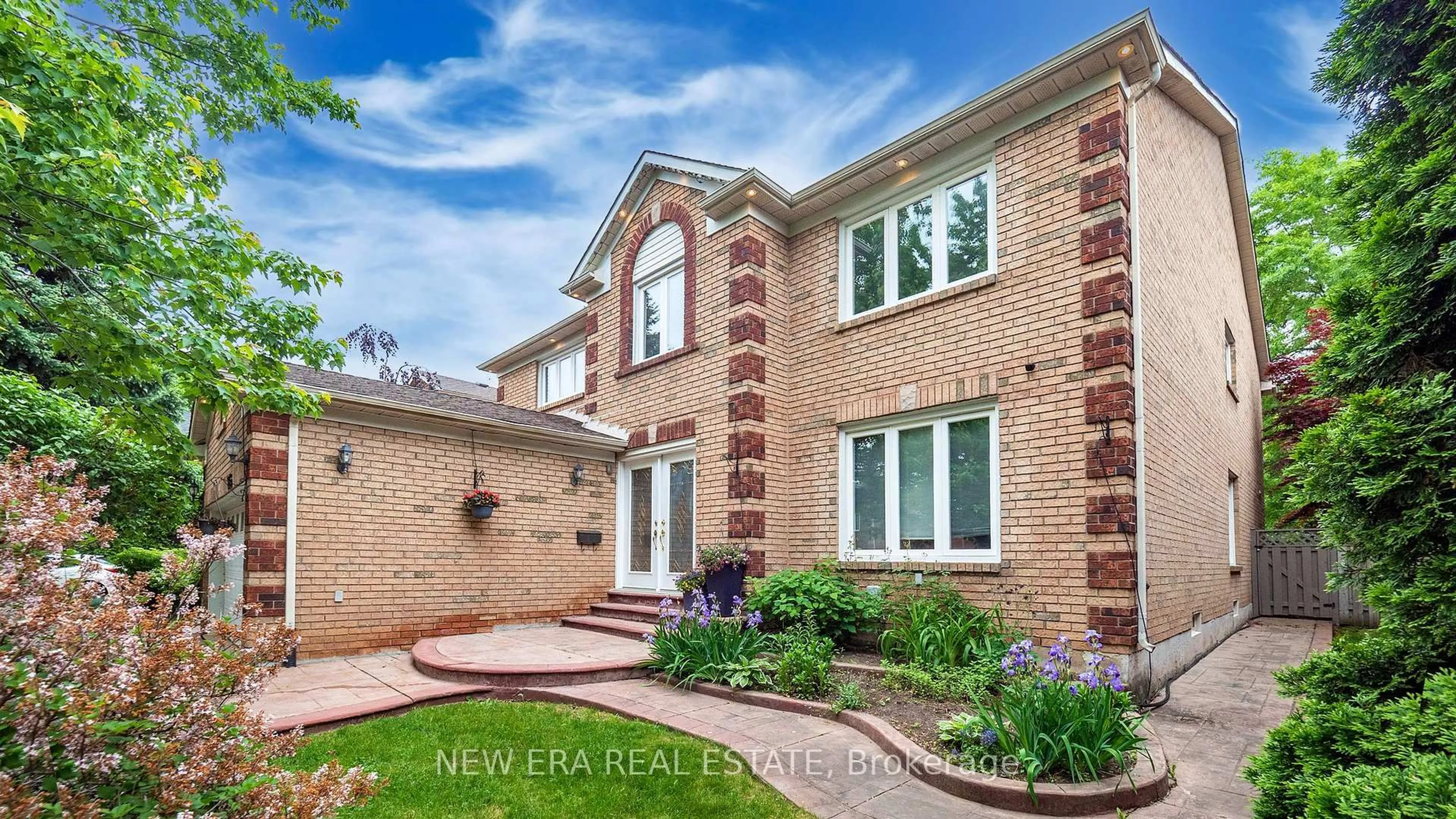 Home with brick exterior material, street for 2156 Lumberman Lane, Oakville Ontario L6M 2Y9