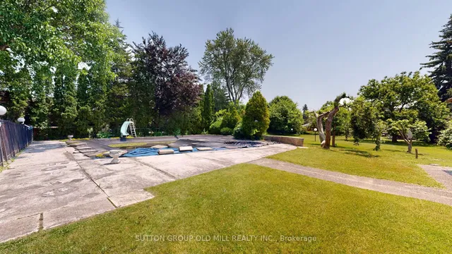 Primary image of 9 Westmount Park Rd